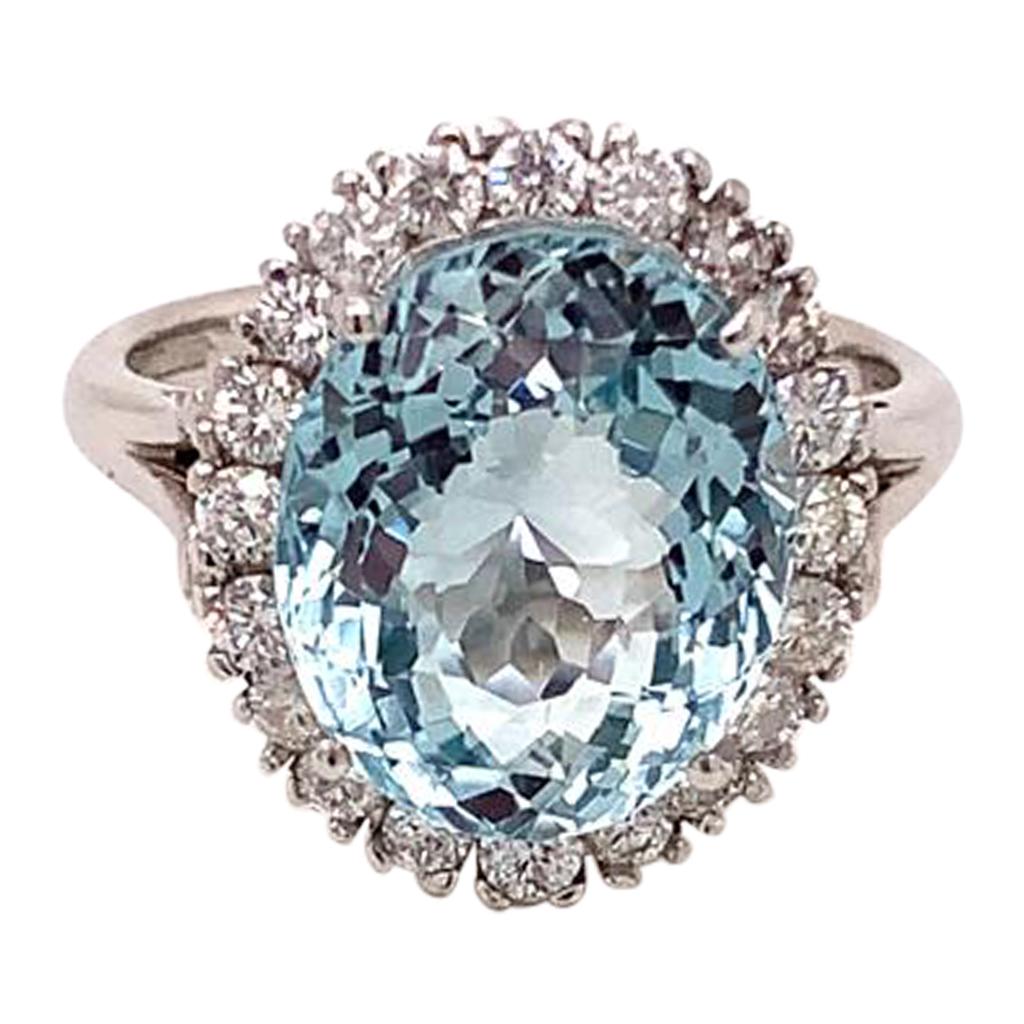 8.34 Carat Oval Cut Aquamarine and Diamond Cluster Ring in 18K White Gold For Sale