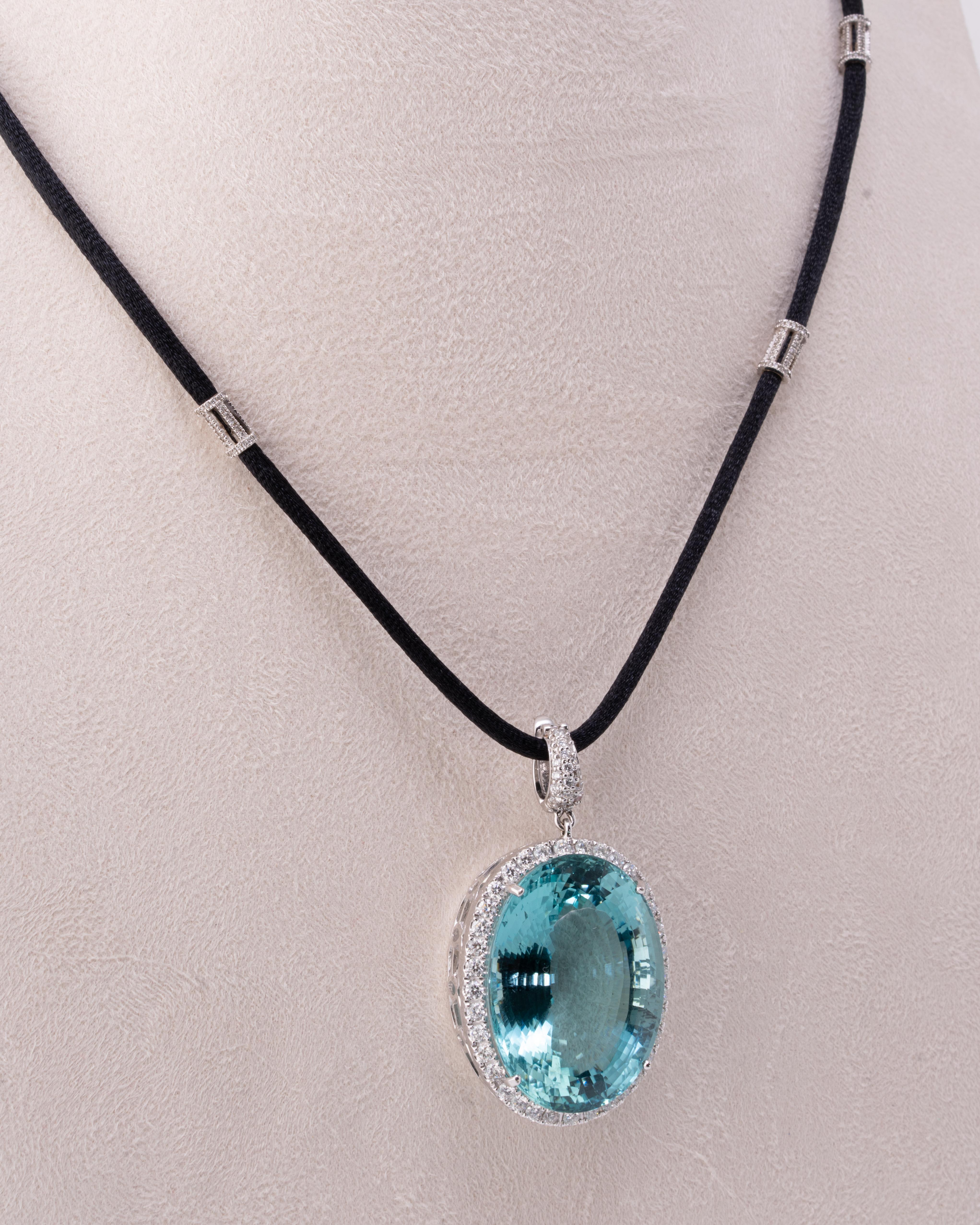 Oval Cut 83.46 Carat Aquamarine and Diamond Pendant Necklace For Sale