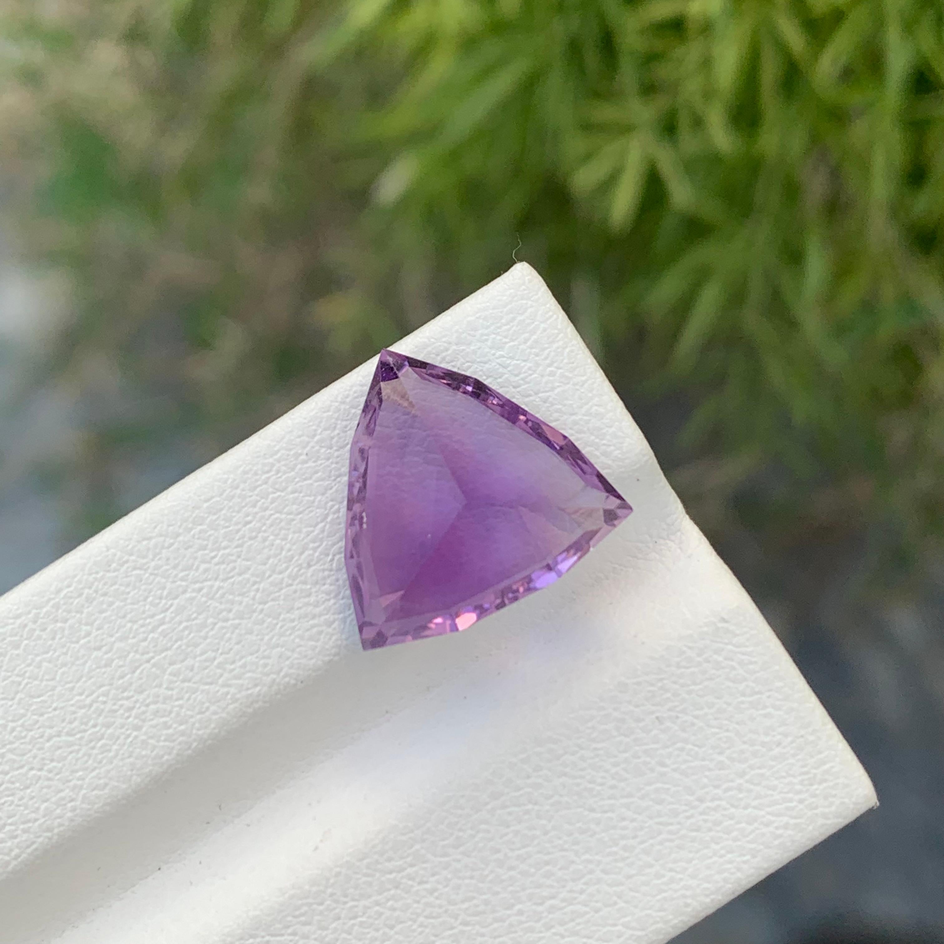 8.35 Carat Natural Loose Amethyst Trillion Cut Gem For Jewellery Making  For Sale 7