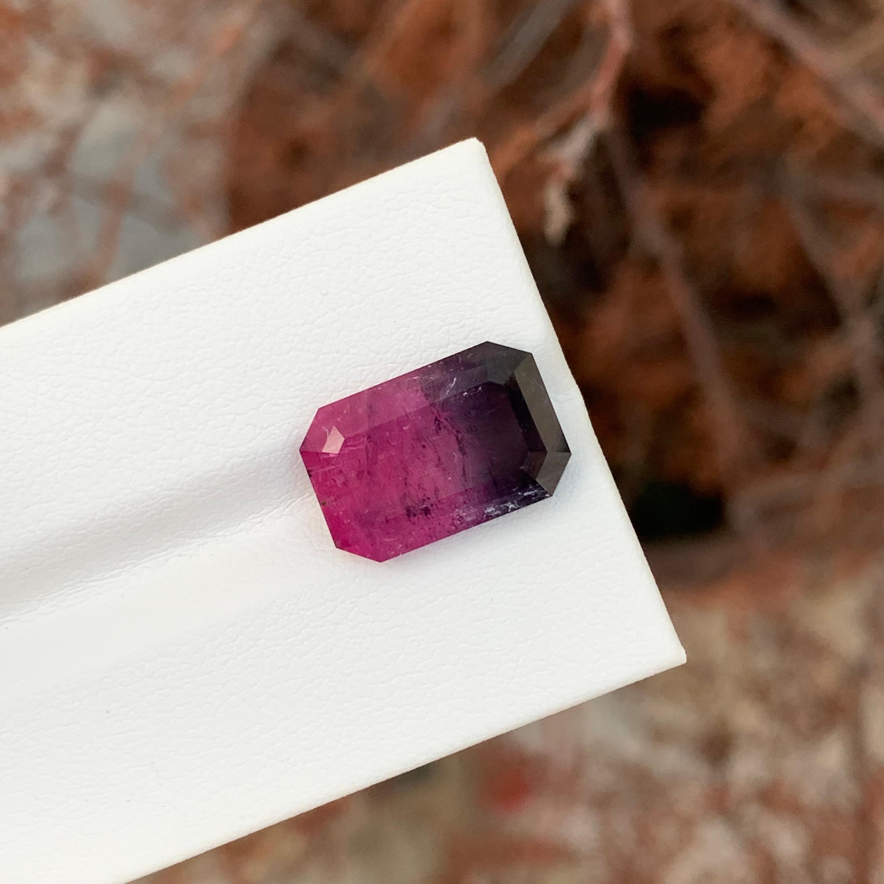 8.35 Carat Natural Loose Bi Colour Tourmaline Emerald Shape Gemstone In New Condition For Sale In Peshawar, PK