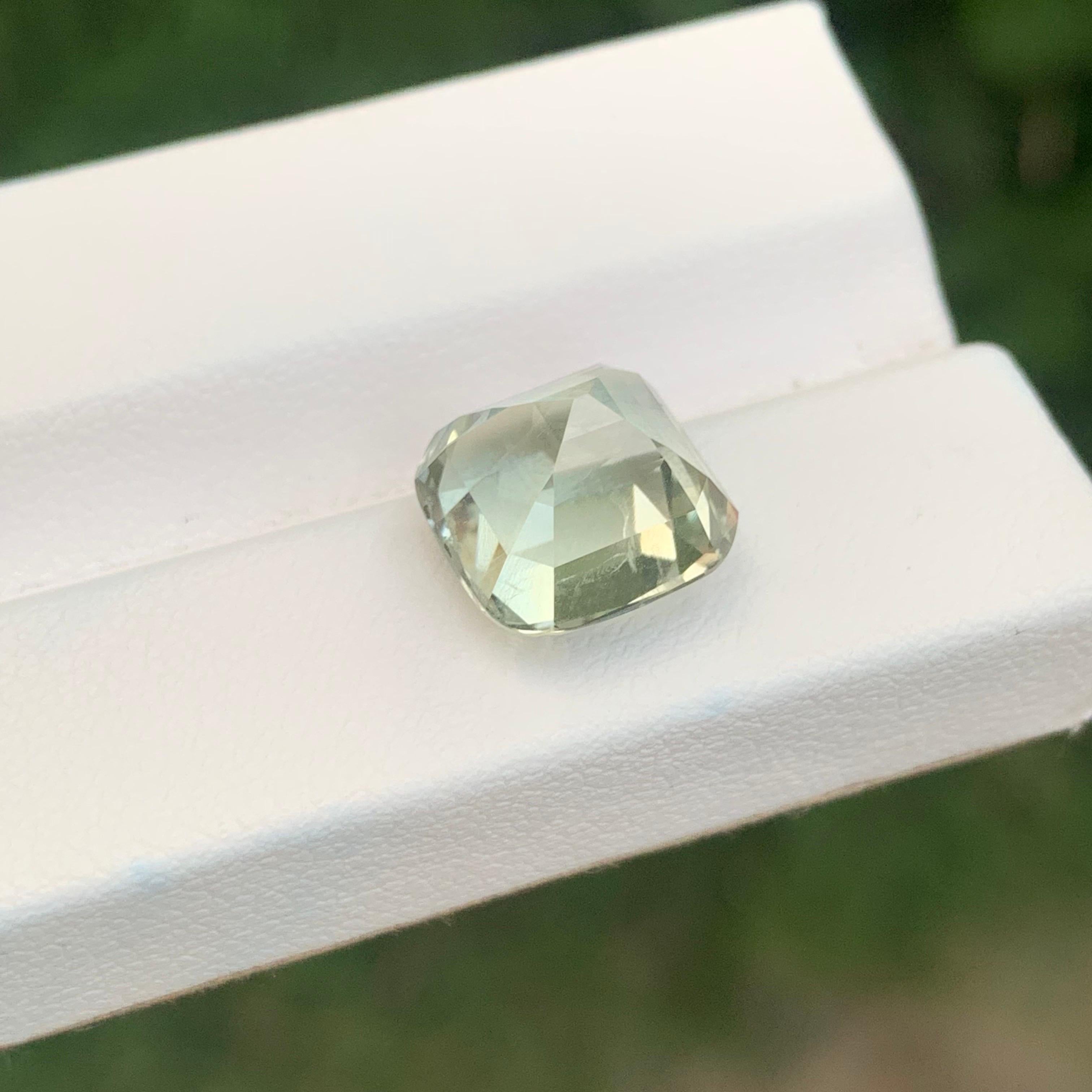 8.35 carati di ametista verde naturale sfusa e di prasiolite a forma di cuscino. in vendita 7