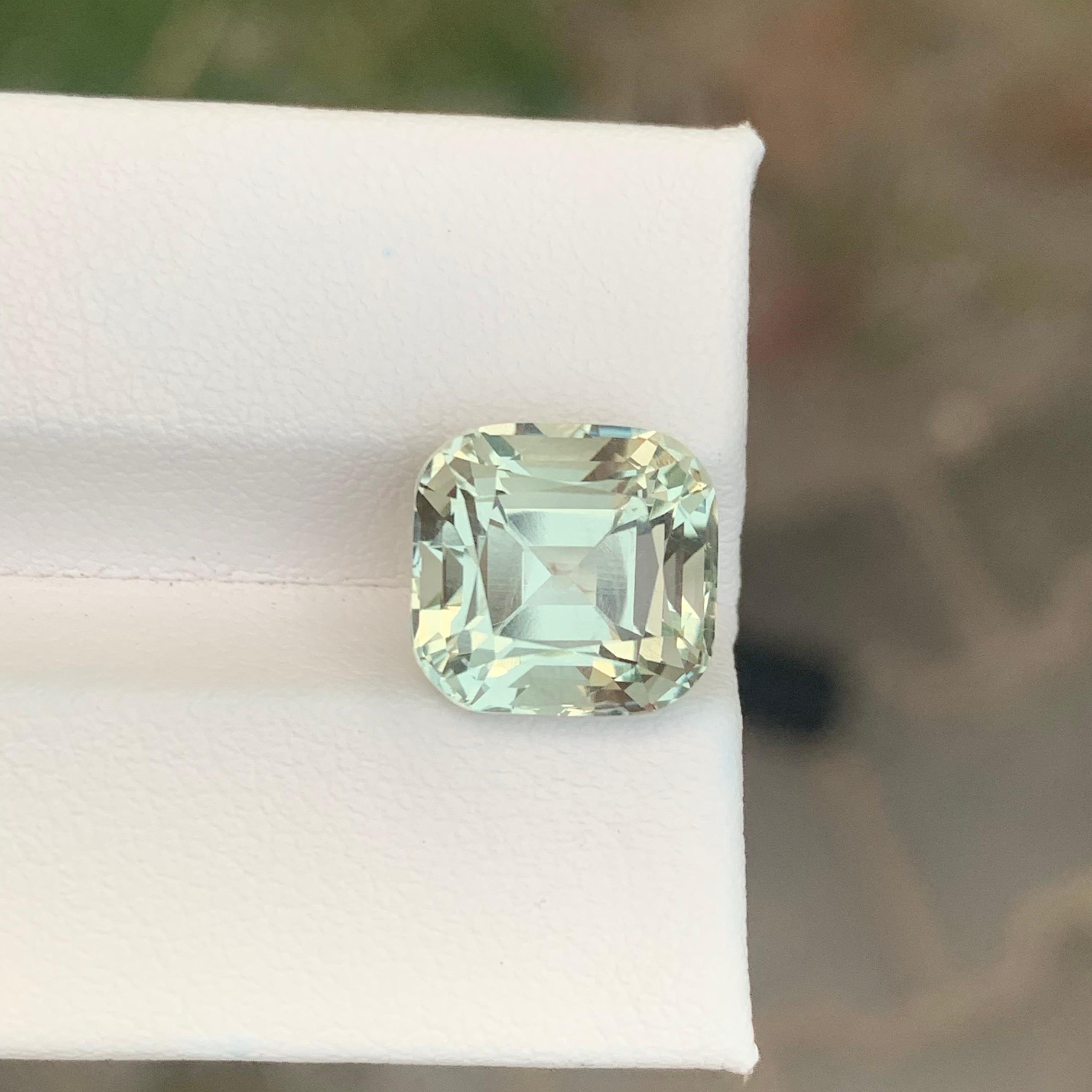 8.35 carati di ametista verde naturale sfusa e di prasiolite a forma di cuscino. in vendita 1