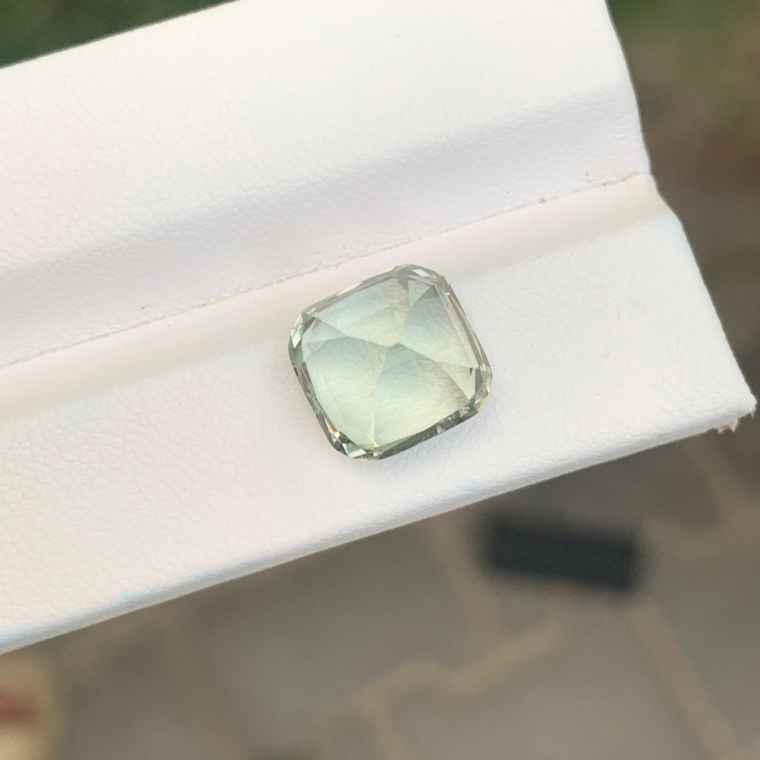 8.35 carati di ametista verde naturale sfusa e di prasiolite a forma di cuscino. in vendita 3