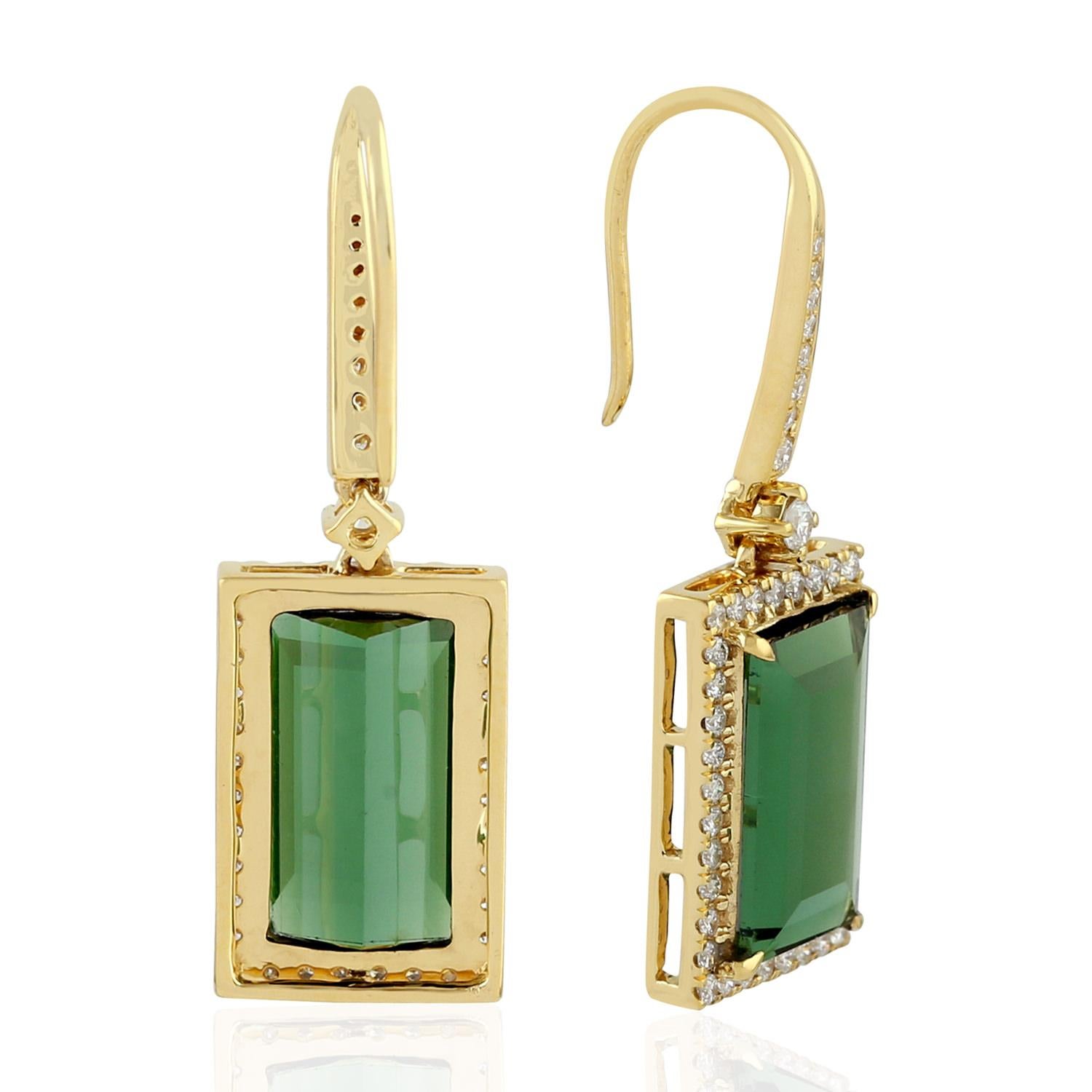 Contemporary 8.35 Carat Green Tourmaline Diamond 18 Karat Gold Earrings For Sale