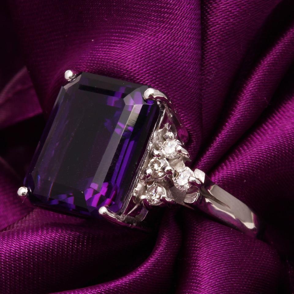 8,35 Karat natürlicher Amethyst und Diamant 14 Karat massiver Weißgold Ring im Zustand „Neu“ im Angebot in Los Angeles, CA