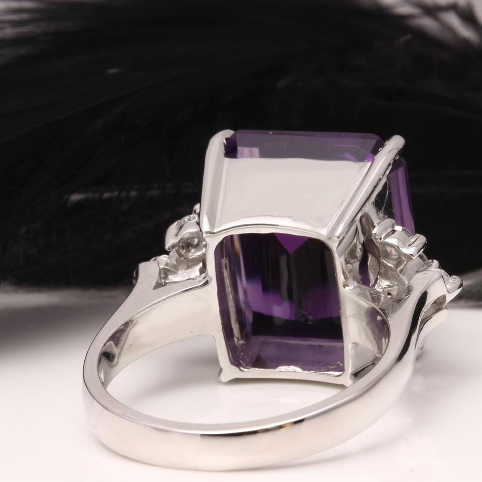 8.35 Carat Natural Amethyst and Diamond 14 Karat Solid White Gold Ring In New Condition For Sale In Los Angeles, CA
