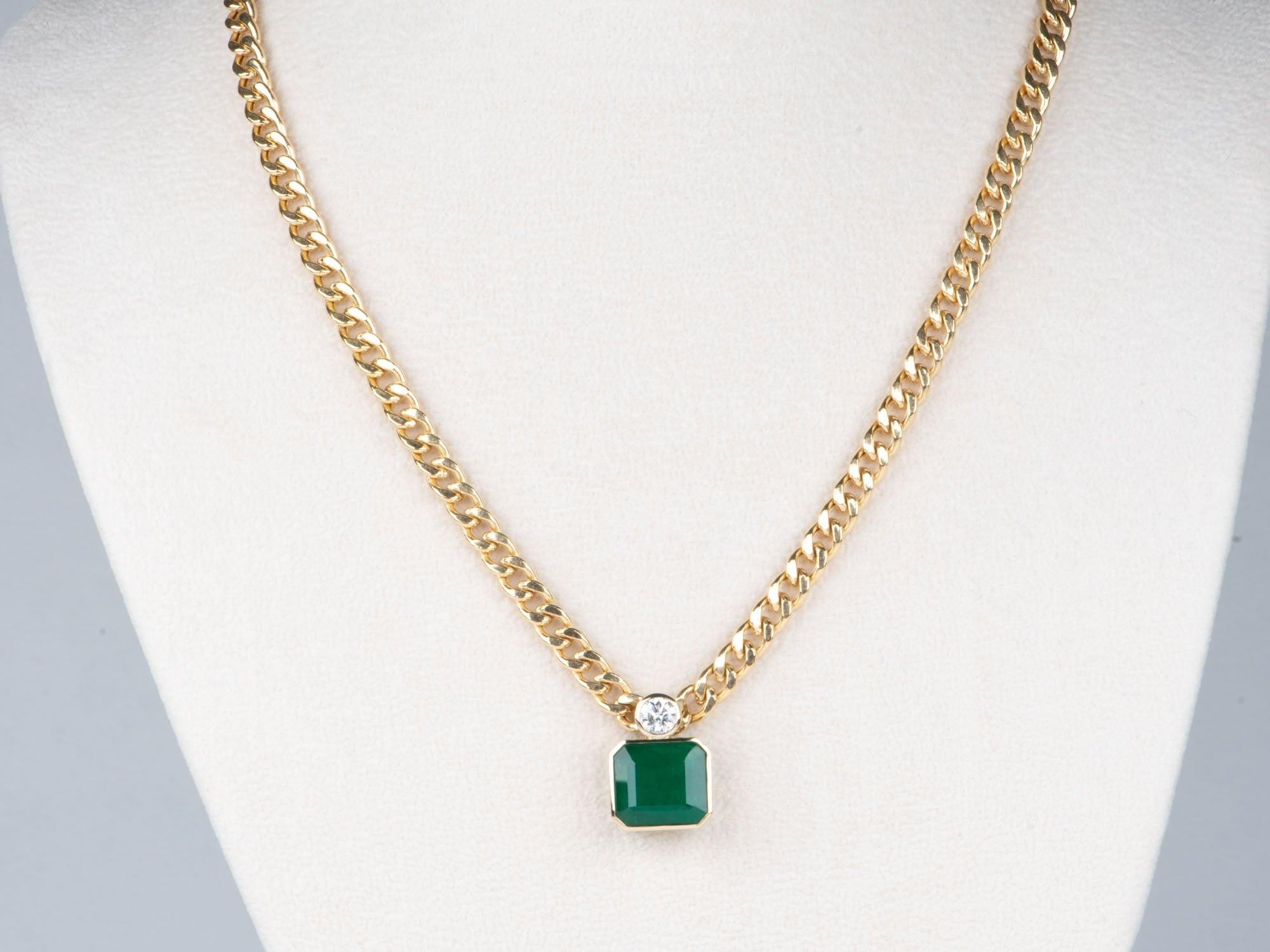 8,35ct natürlichen sambischen Smaragd und ein halbes Karat Labordiamant Statement-Anhänger 14K im Zustand „Neu“ im Angebot in Osprey, FL