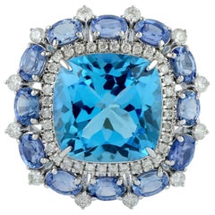 8,36 Karat Blauer Topas Saphir Diamant 18 Karat Gold Ring
