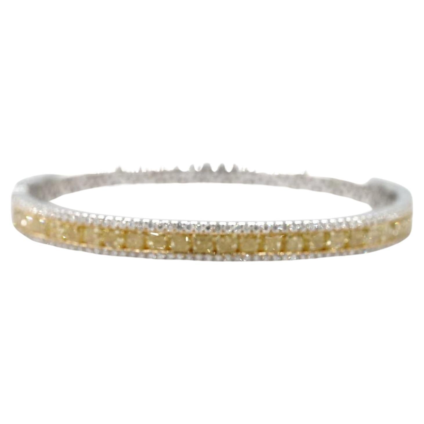 Bracelet de 8.37 carats de diamants jaunes et blancs Bracelet en or blanc 18K