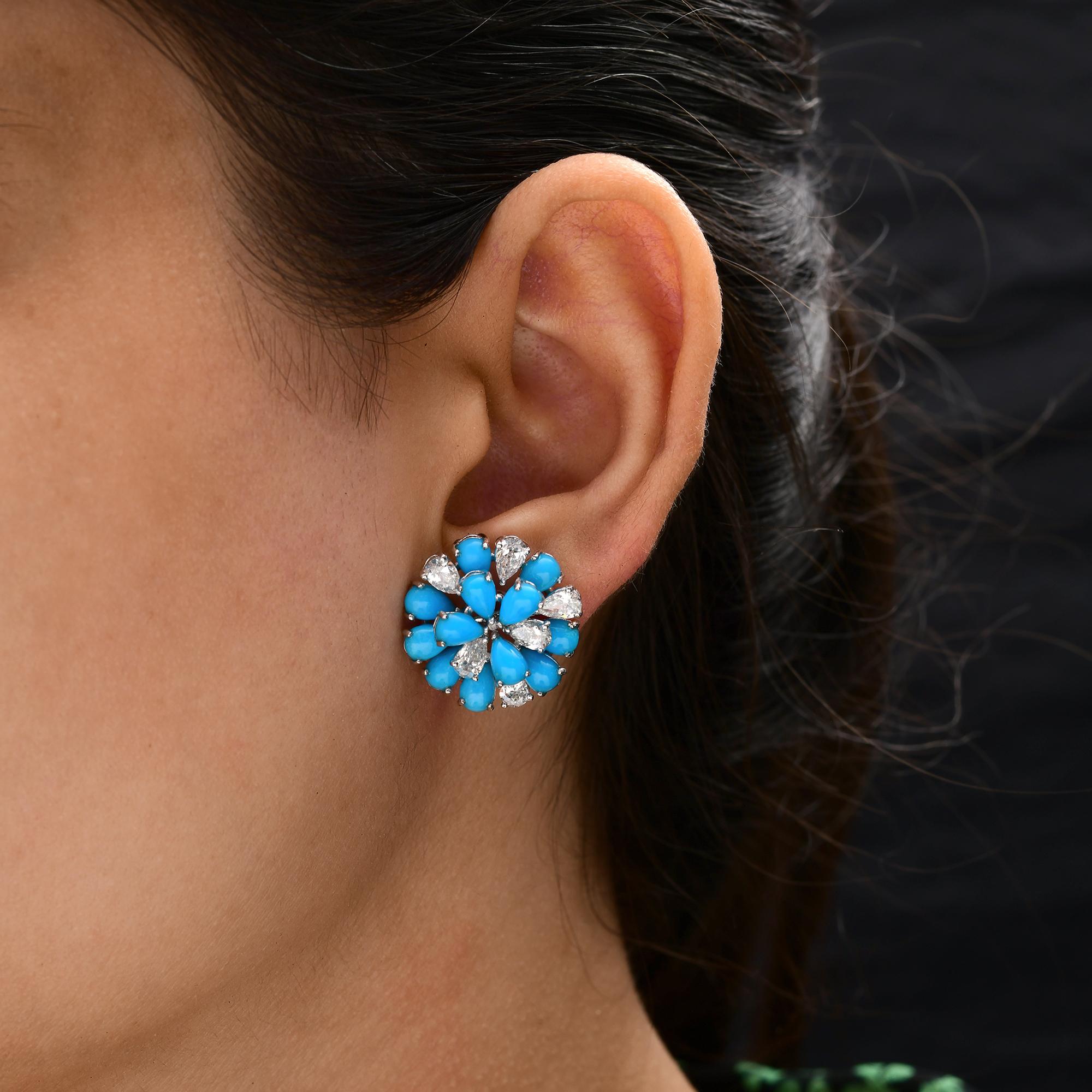8,37Ct Arizona Turchese SI/H Orecchini a grappolo di diamanti in oro bianco 18 carati
Caratterizzati da splendide gemme turchesi e diamanti abbaglianti, questi orecchini donano un fascino audace e lussuoso a qualsiasi look. Realizzati in oro bianco