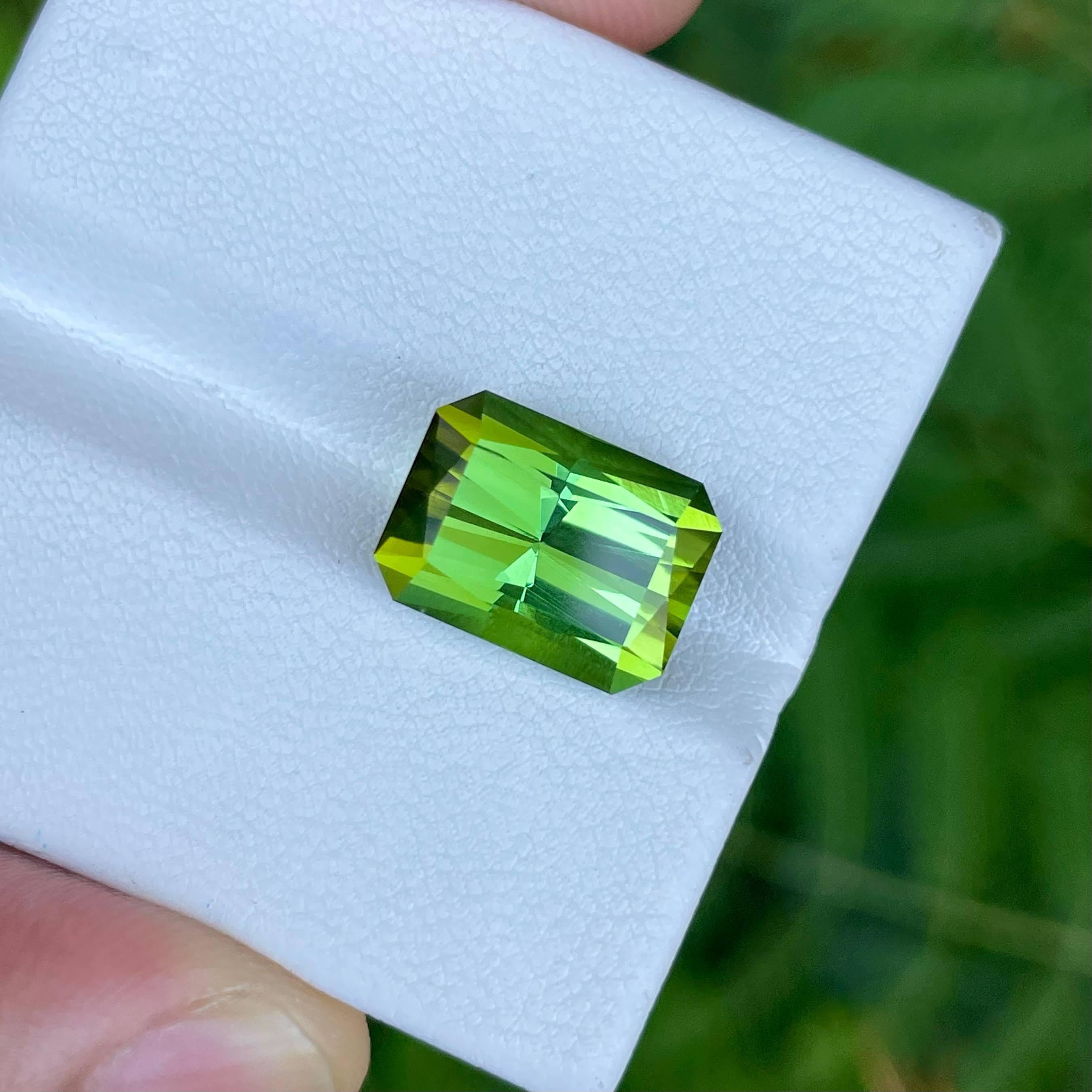Modern 8.38 Carats Loose Green Tourmaline Stone Scissors Cut Natural Afghan Gemstone For Sale