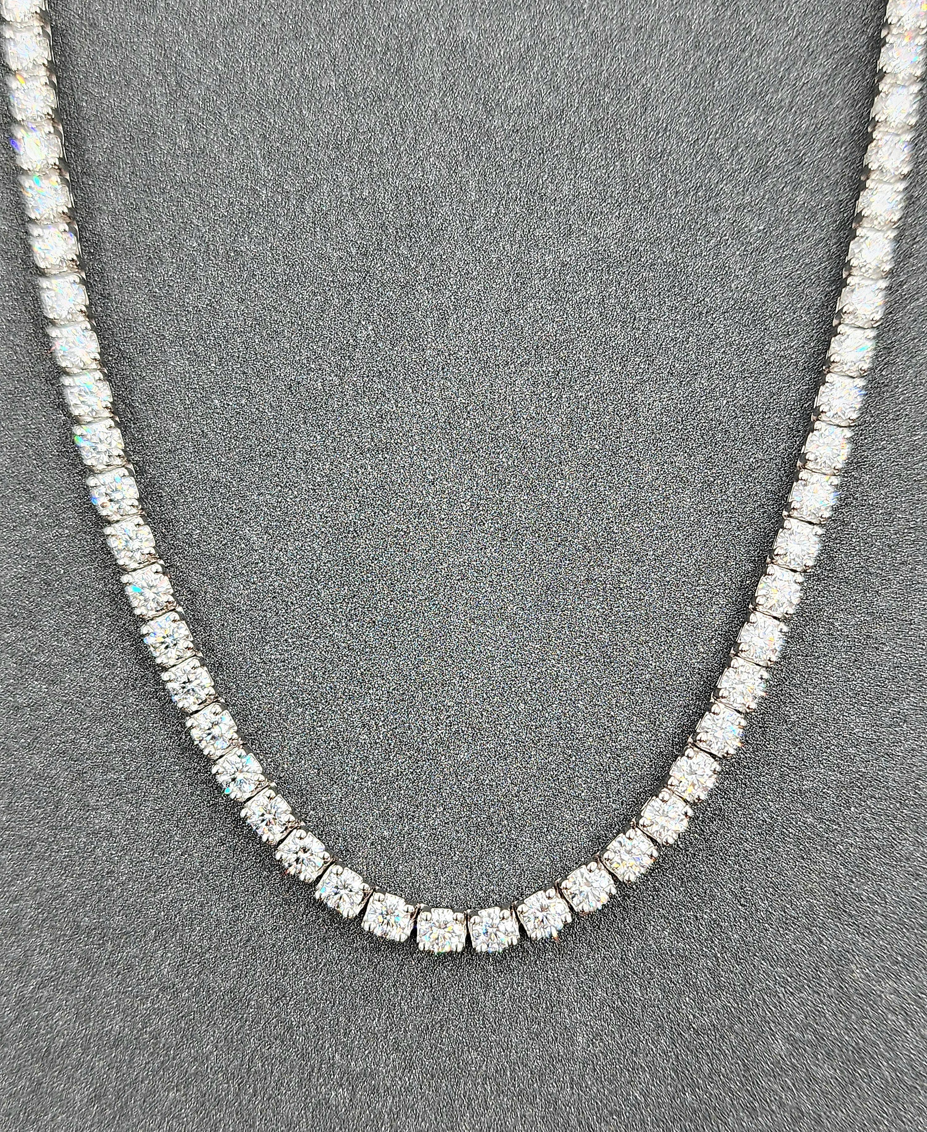 Modern 8.38 ct Diamond Tennis Necklace