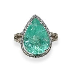 Anillo con turmalina Paraíba de 8,38 ct, de color verde neón intenso y con trazas de cobre, en oro blanco de 18 quilates, con certificado