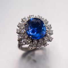 8.39 Karat ovaler blauer Saphir, GRS-zertifiziert, 3,17 Karat Diamant 18k Weißgold