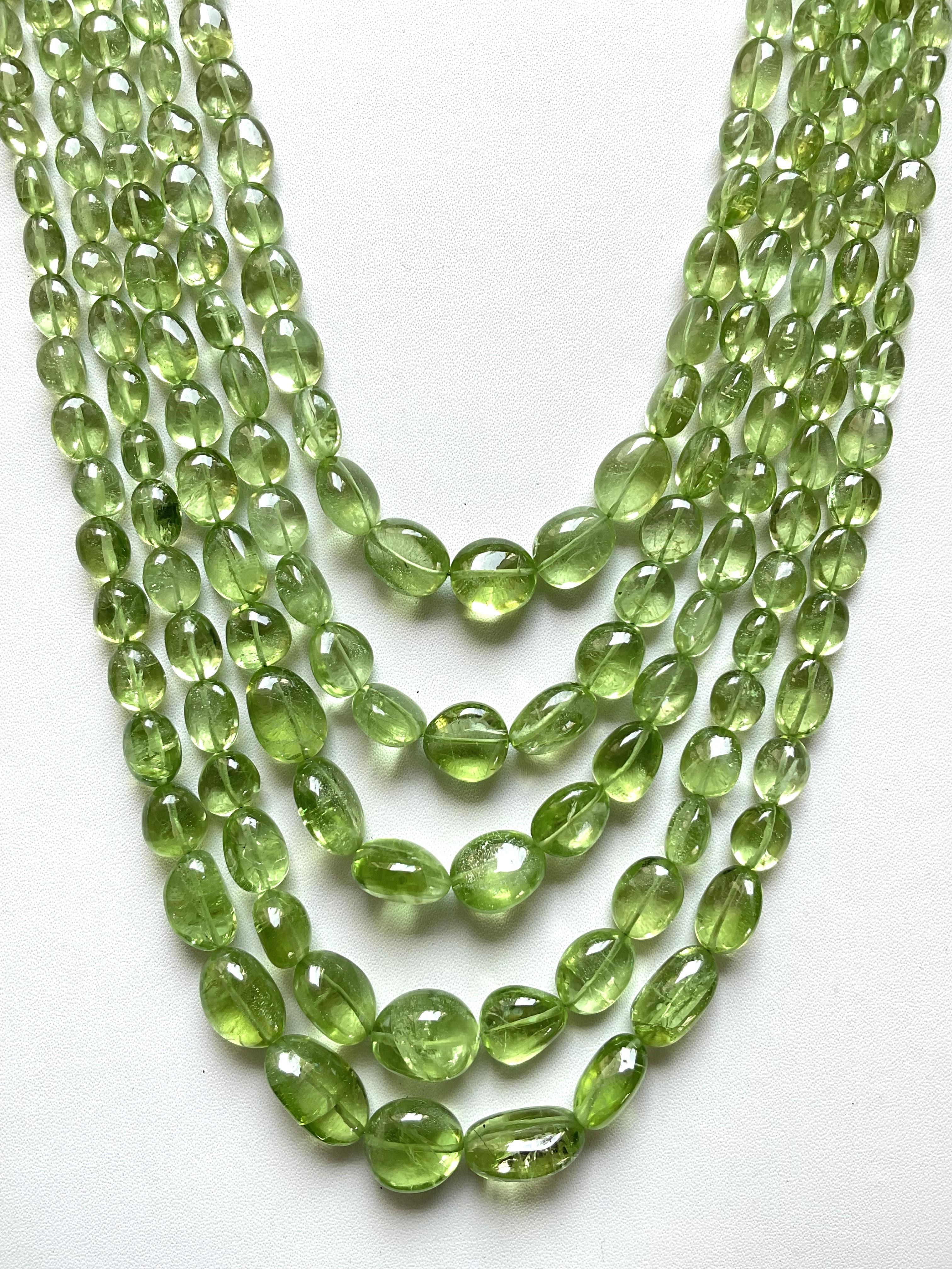 839.05 carats apple green peridot top quality plain tumbled natural necklace gem In New Condition For Sale In Jaipur, RJ