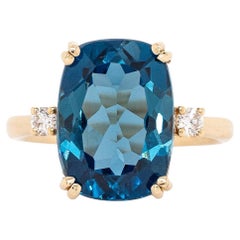 Topazio blu di Londra da 8,3 carati con accenti di diamanti naturali: Oro massiccio 14k, 14x10mm
