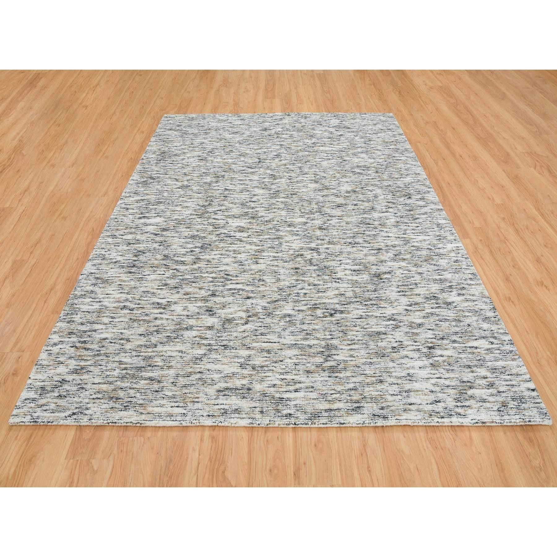 Erdtöne, Reine Wolle, Handgeknüpft, Modernes Striae-Design, Weich im Griff Orientteppich
Primäre MATERIALIEN: Wolle
Latex: Kein Flor 
Höhe: 0,25 Zoll
Stil: Lässig
Grundfarbe: Beige
Sekundäre Farben: Schwarz, Elfenbein, Braun, Creme
Muster: