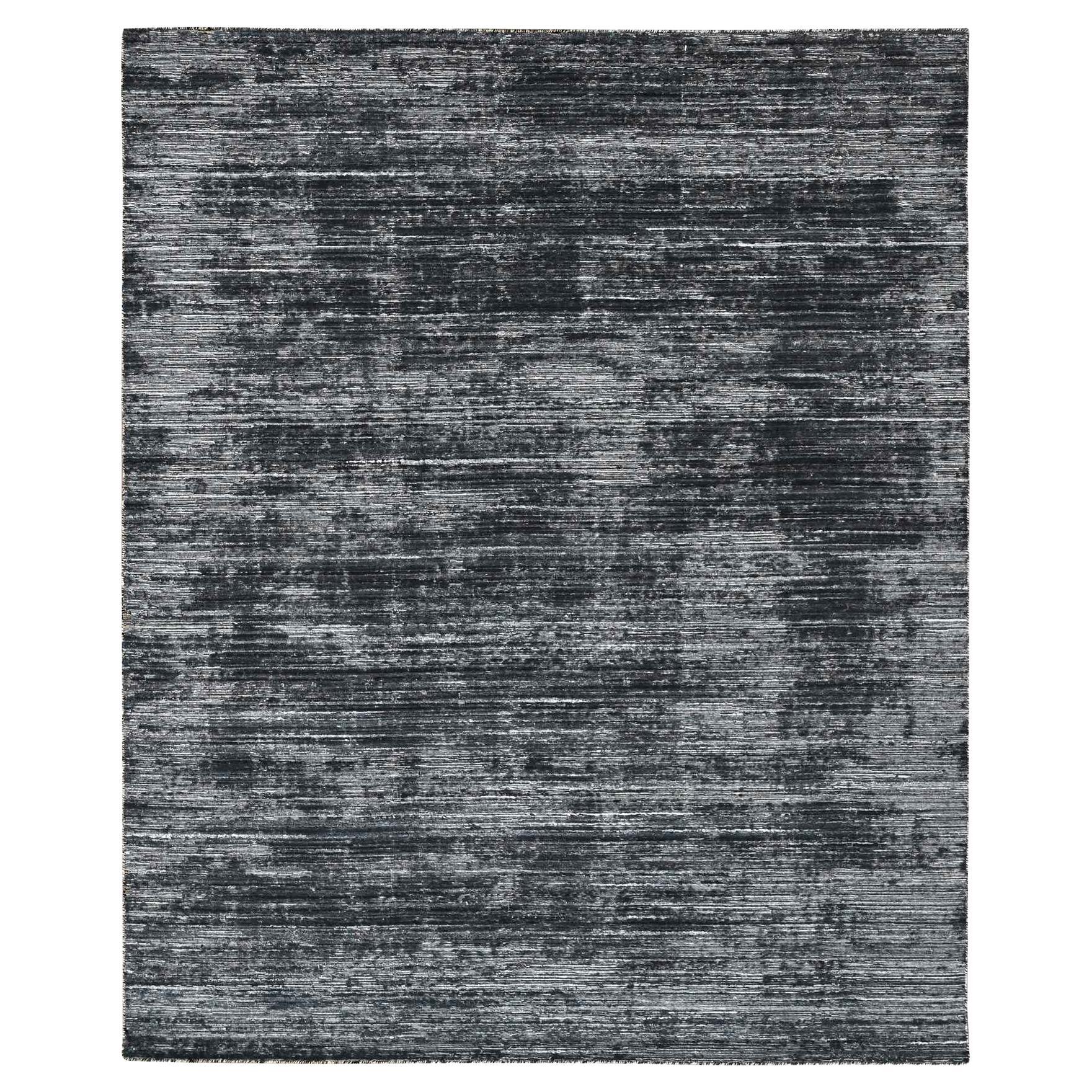 8
3"x10
 Black with Ivory Modern Design Hand Loomed Wool and Silk Oriental Rug en venta
