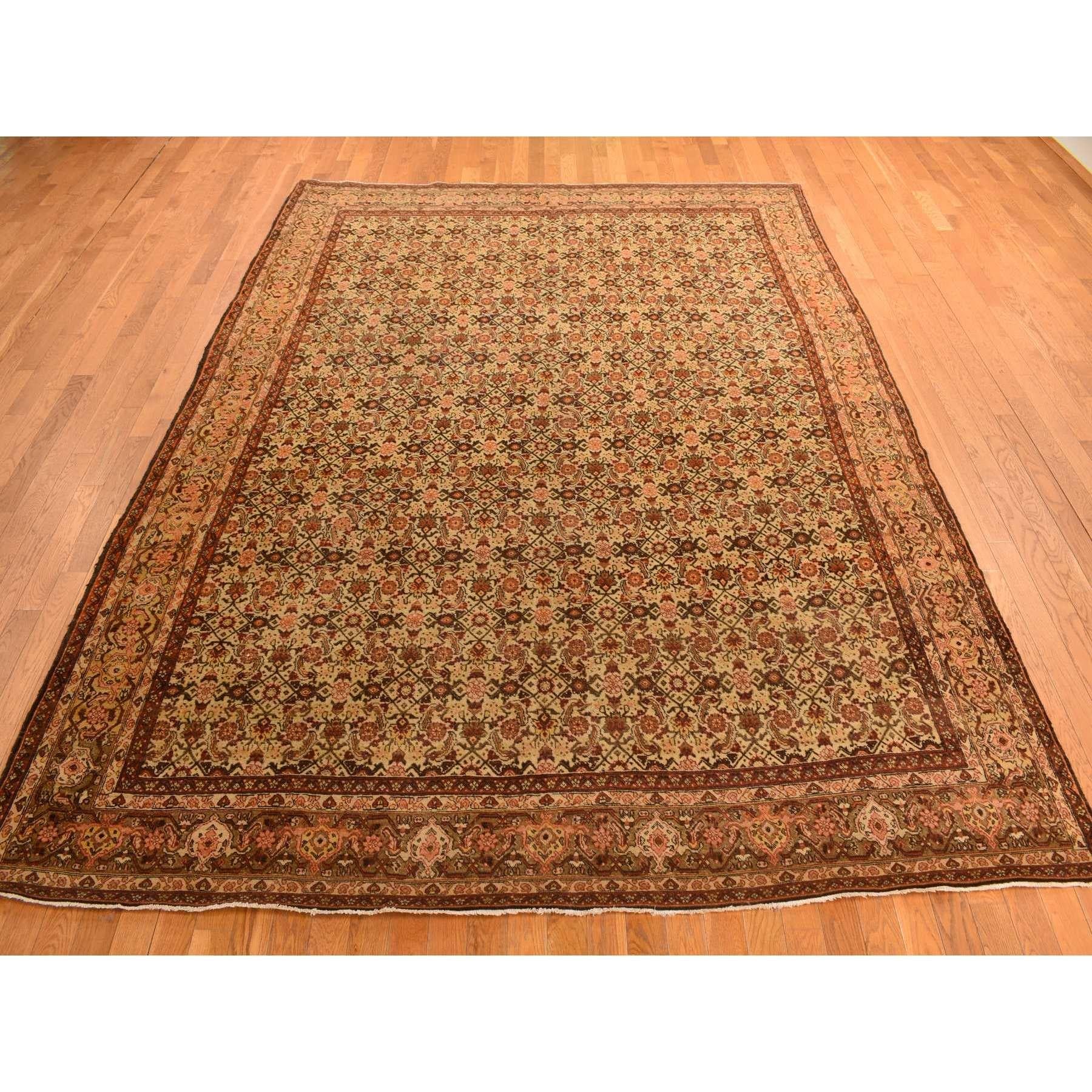 Biscotti Braun, Antik Persisch mit Fisch Tabriz All Over Herat Design, Reine Wolle, Handgeknüpft, Orientteppich
Primäre MATERIALIEN: Wolle
Latex: Nein
Stapelhöhe: 0,25 Zoll
Stil: Traditionell
Grundfarbe: Braun
Sekundäre Farben: Orange, Gelb, Beige,