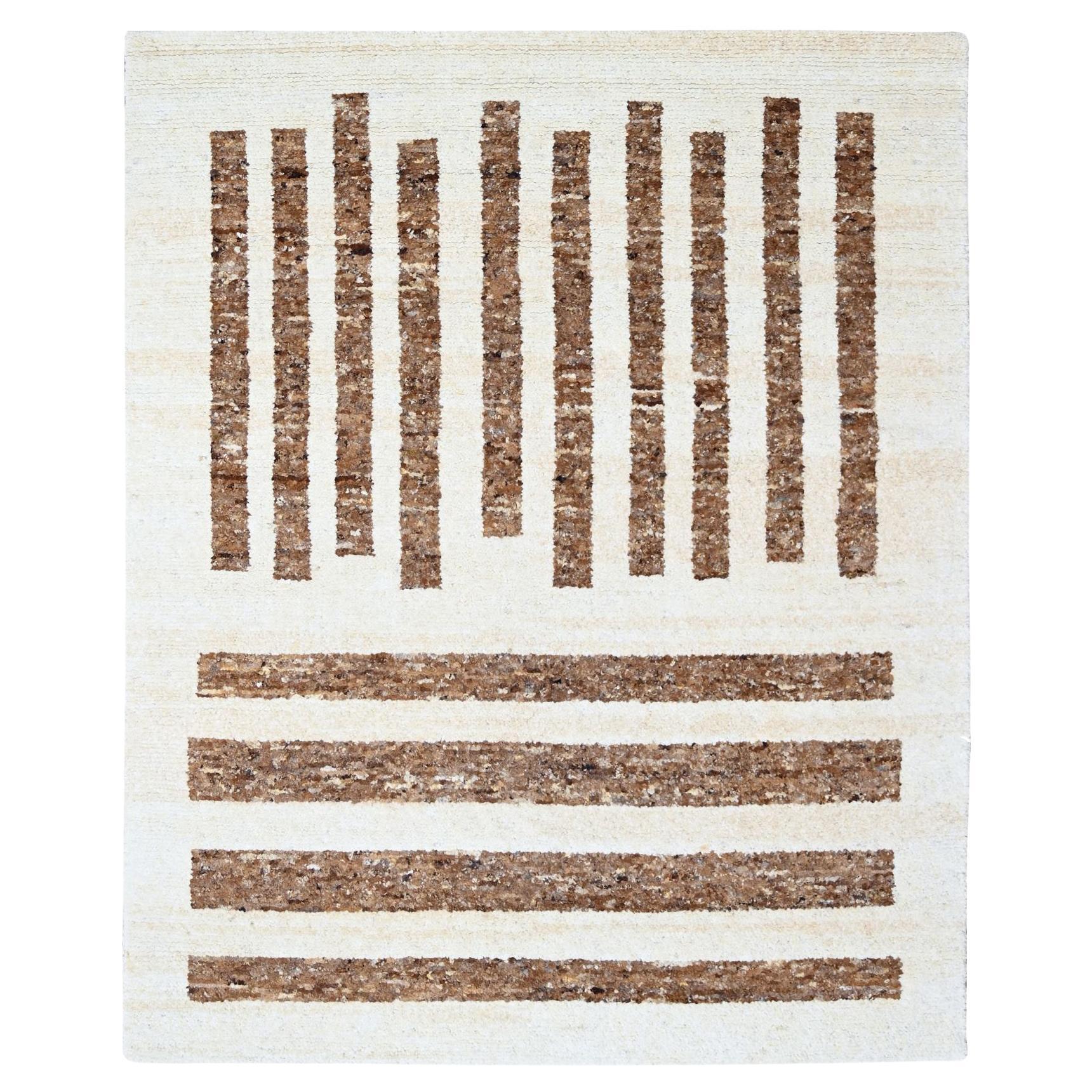 8
3 "x9
9" Beaver Brown Tapis d
Orient en pure laine nouée à la main à la texture épaisse et massive