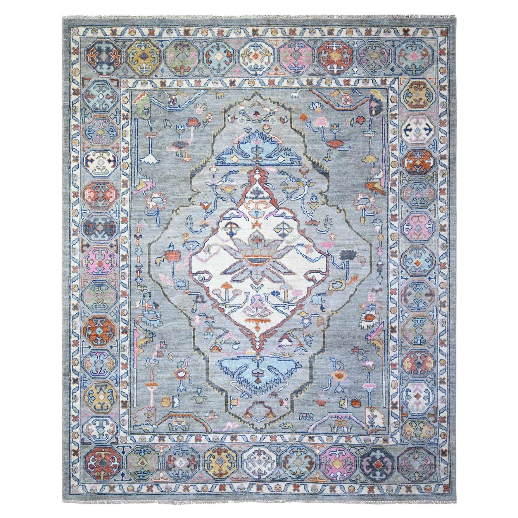 8'3 "x9'9" Cloud Gray Anatolian Village Inspired Wool Hand knotted Oriental Rug en vente