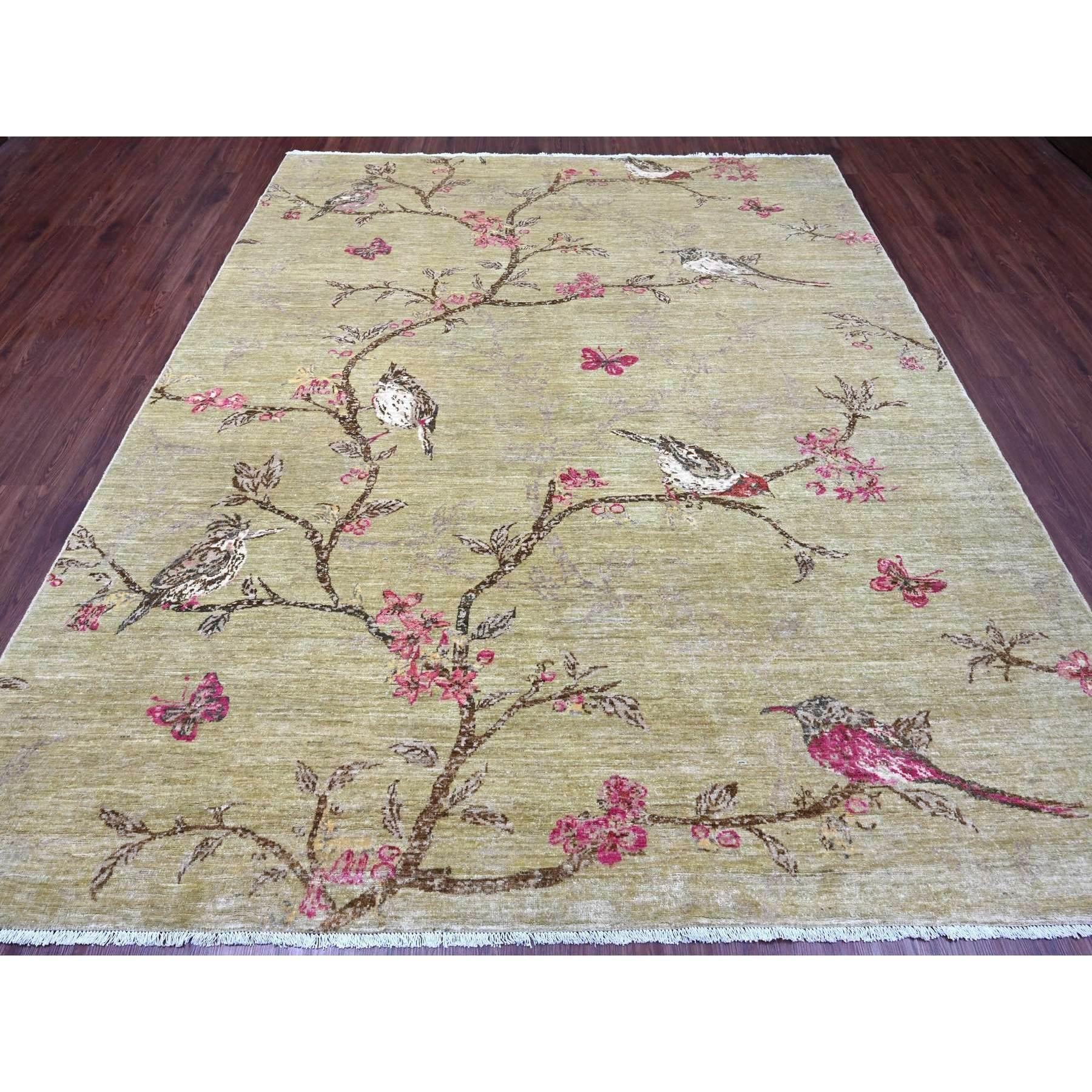 Verde palude con tocchi di rosa, Peshawar, Passeri sull'albero, Tappeto orientale densamente intrecciato, annodato a mano, morbido 100% lana
Materiali primari: Lana
Lattice: No Pile 
altezza: 0,25 pollici
Stile: Contemporaneo
Colore primario: