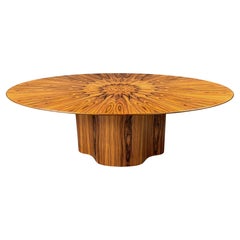 Table de salle à manger ovale en bois de rose unique de 84 pouces par Aaron Saxton Table de salle à manger ovale en bois de rose unique de 84 pouces par Aaron Saxton