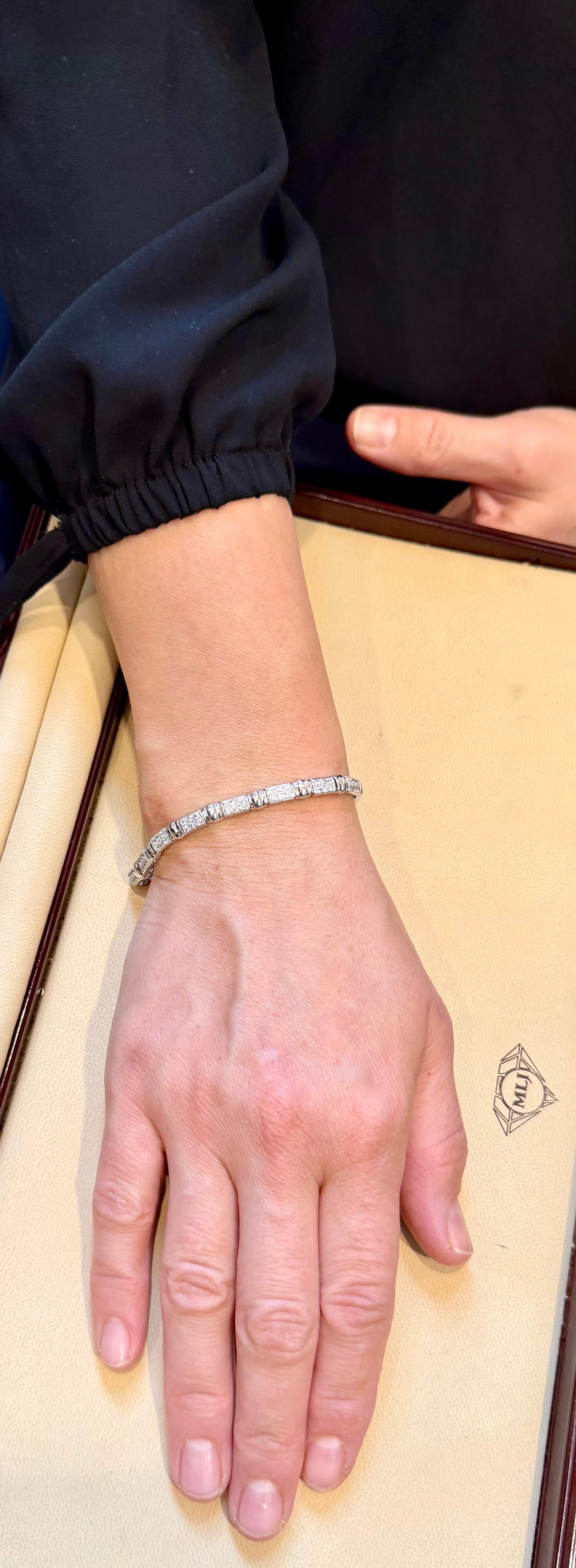 84 Diamantes Redondos 3-4 Cada Pulsera de Tenis en Oro de 14 Kilates  7 