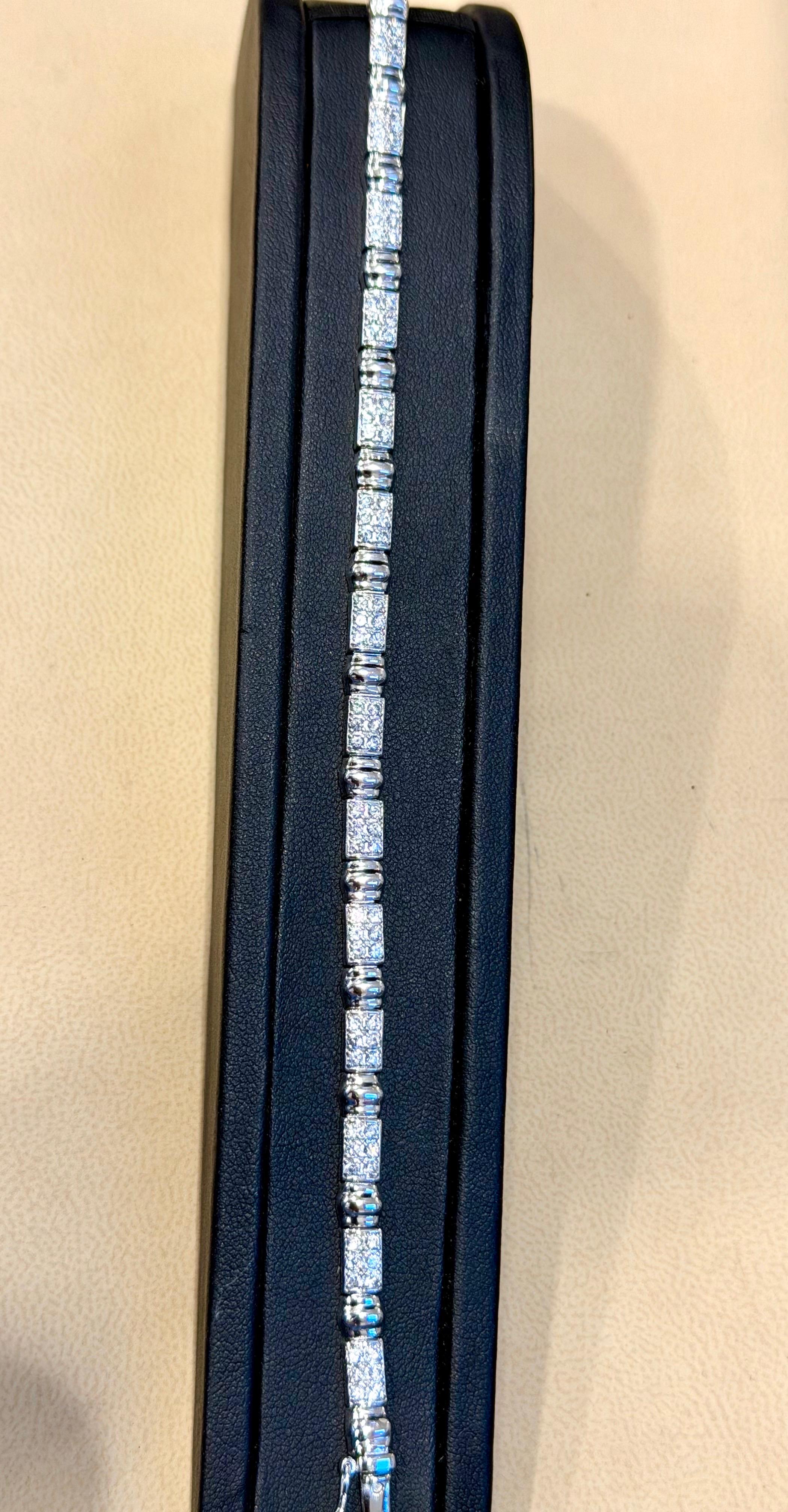 84 Diamantes Redondos 3-4 Cada Pulsera de Tenis en Oro de 14 Kilates  7 