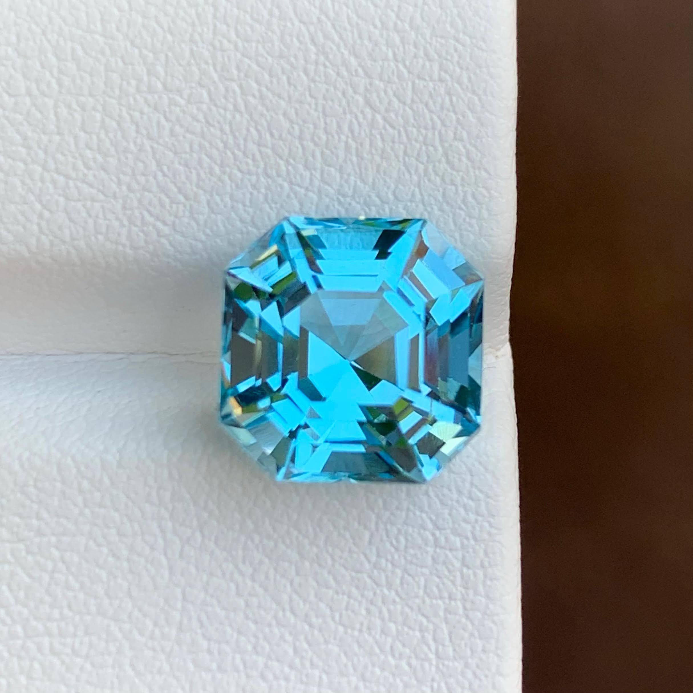 Peso 8,40 carati 
Dimensioni 11,2x11,0x8,6mm
Trattamento Nessuno 
Origine Africa 
Clarity Loup Clean 
Taglia forma Asscher 




Questo impressionante topazio blu svizzero naturale da 8,40 carati emana brillantezza e raffinatezza, rendendolo una vera