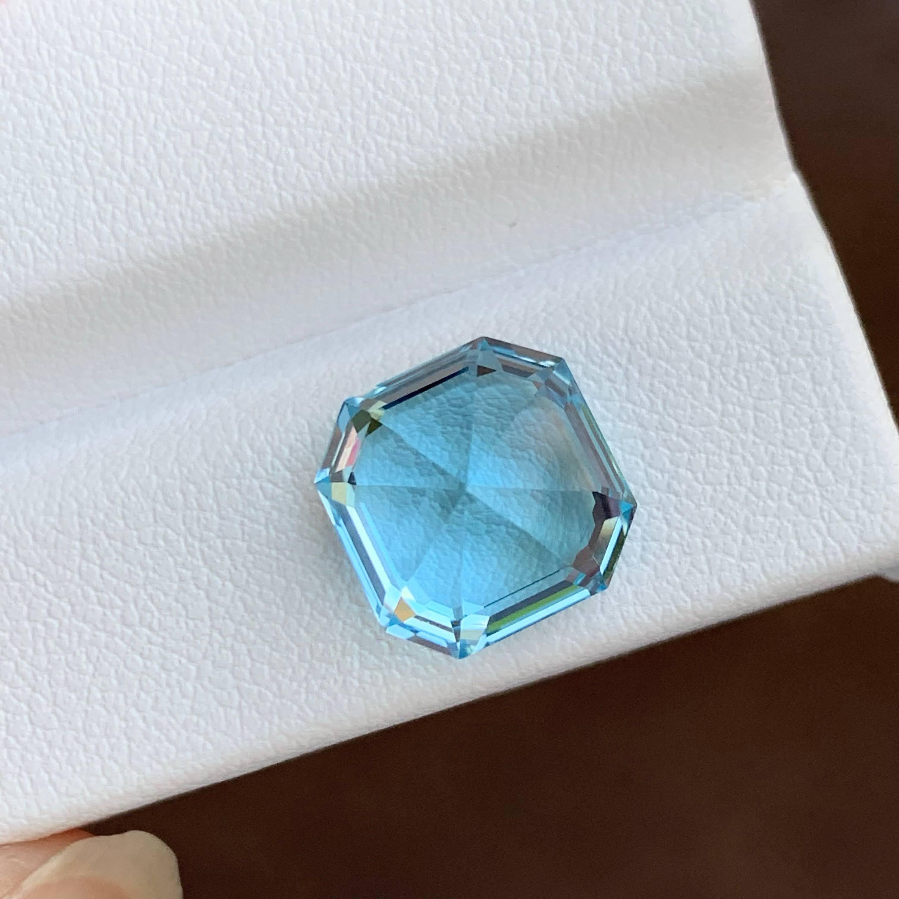 8,40 Carati Nature sciolti di lusso Topazio Blu Svizzero Taglio Asscher Gemma Africana In condizioni Nuovo in vendita a Bangkok, TH