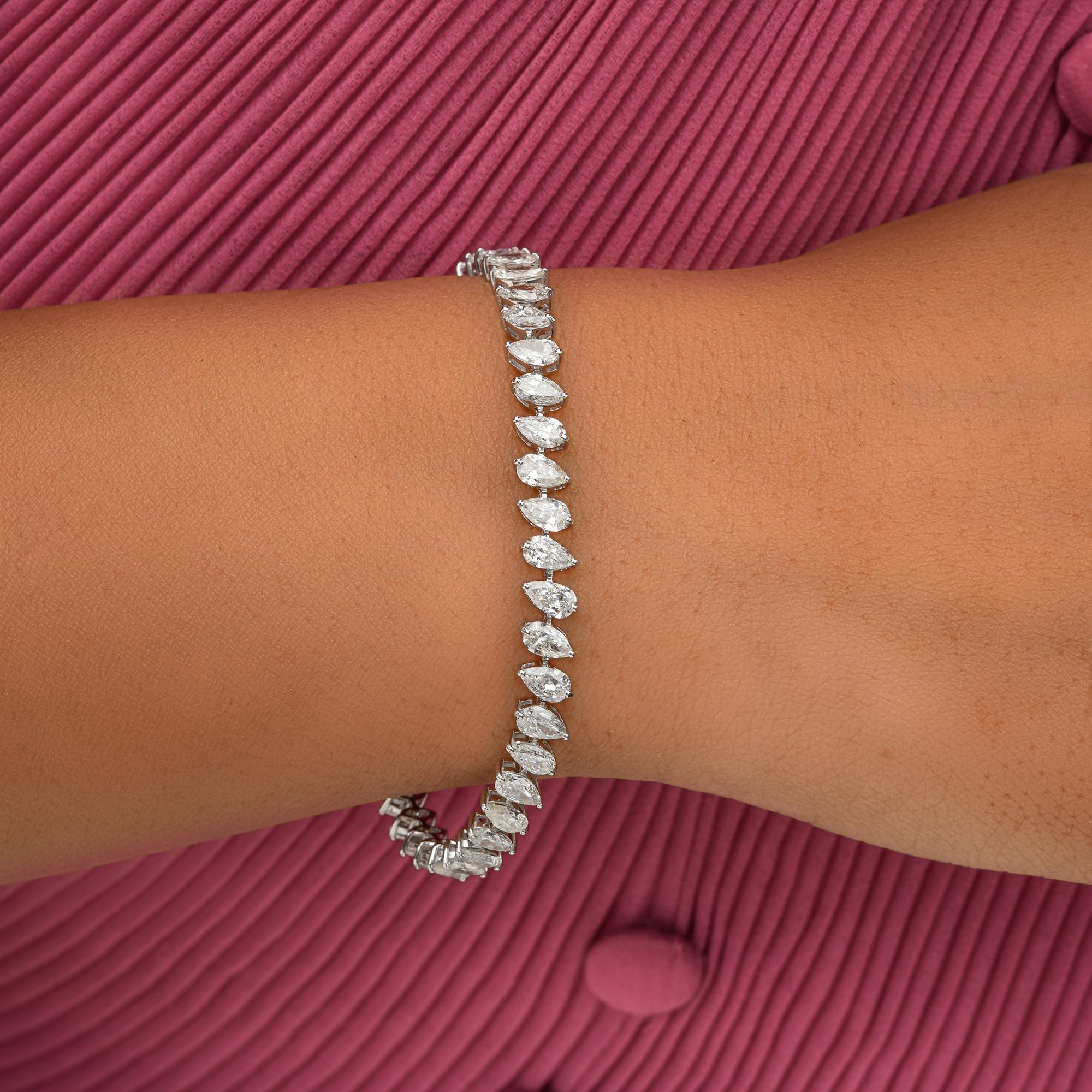 8.40 Carat SI/H Pear Brilliant Cut Diamond Bracelet 14 Karat White Gold Jewelry In New Condition For Sale In Diera, Dubai