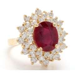 8.40 Carat Impressive Red Ruby and Diamond 14 Karat Yellow Gold Ring