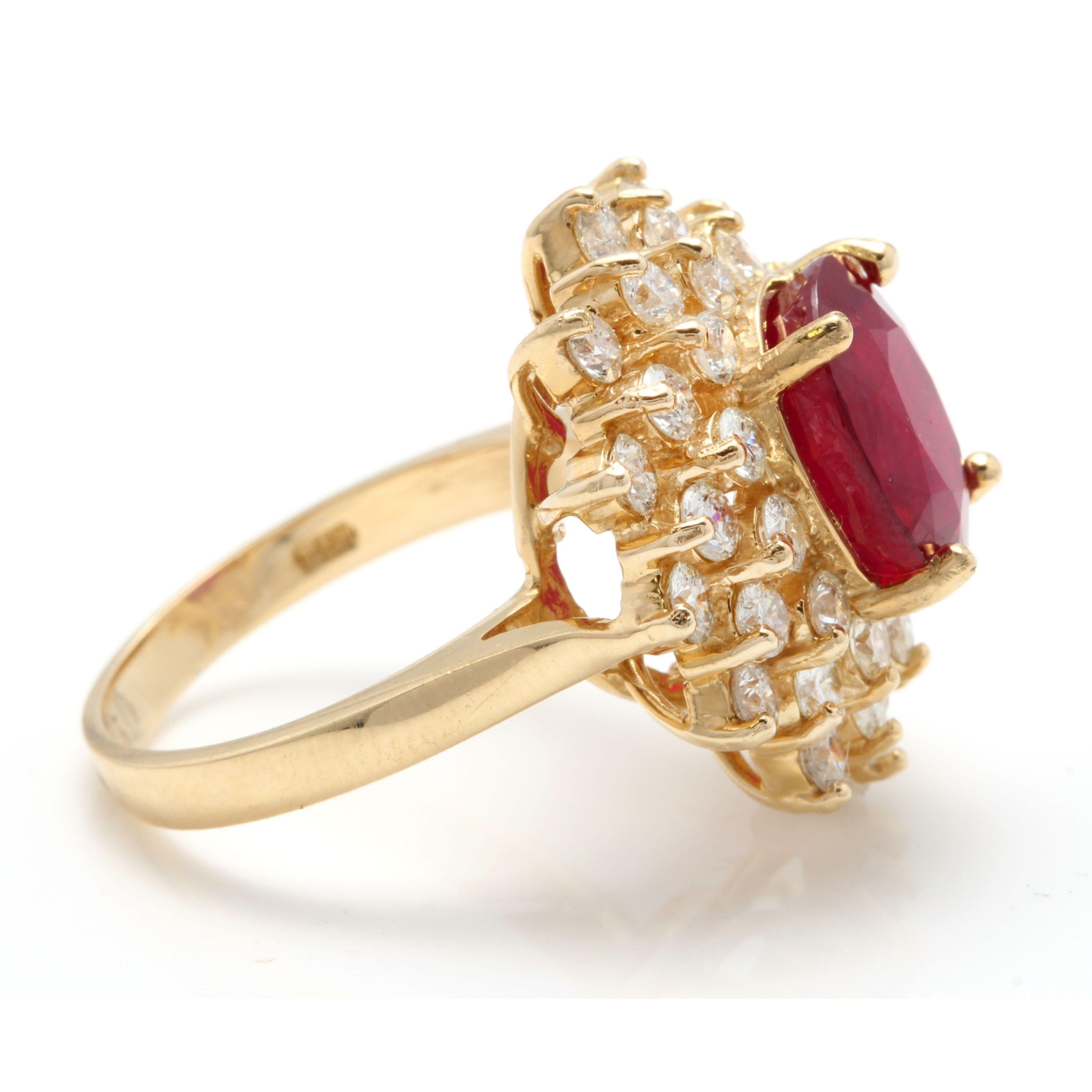 Mixed Cut 8.40 Carat Impressive Red Ruby and Diamond 14 Karat Yellow Gold Ring For Sale