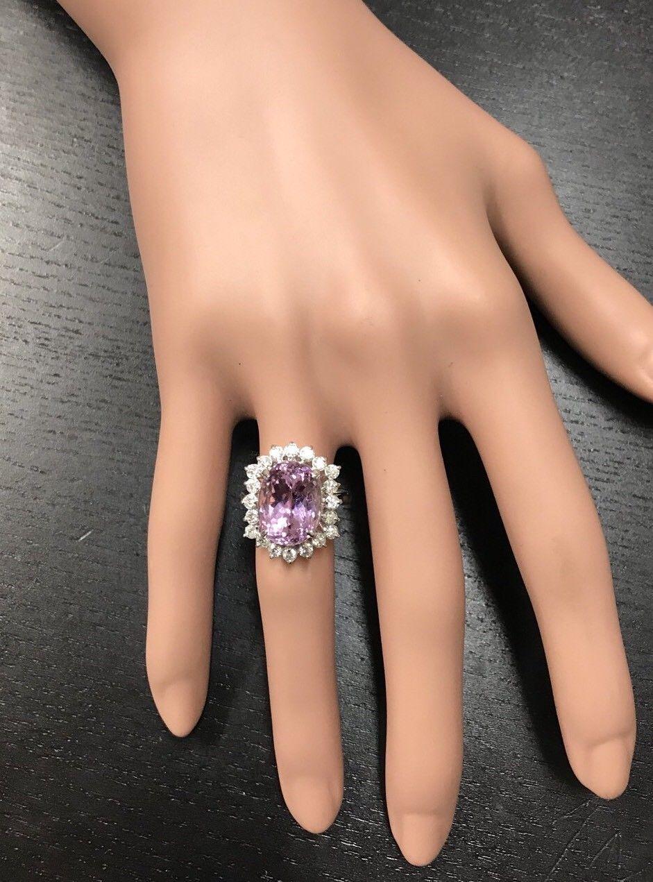 8.40 Carat Natural Kunzite and Diamond 14 Karat Solid White Gold Ring In New Condition For Sale In Los Angeles, CA