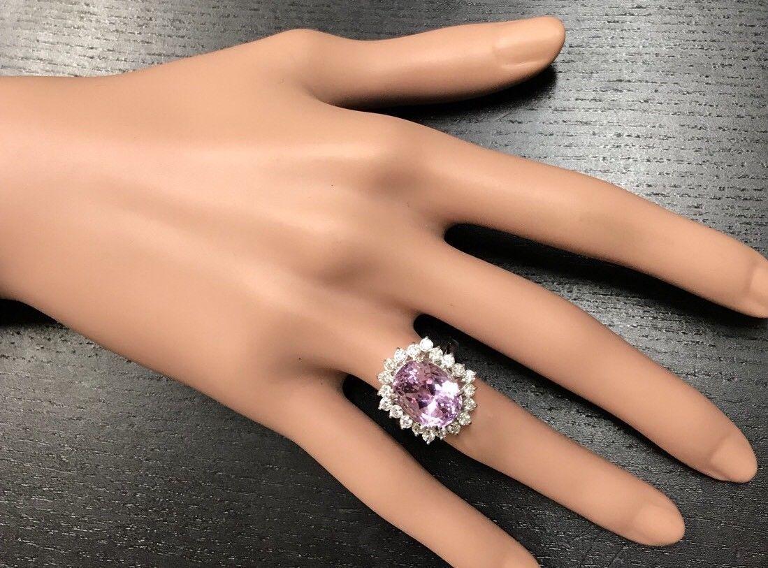 8.40 Carat Natural Kunzite and Diamond 14 Karat Solid White Gold Ring For Sale 1