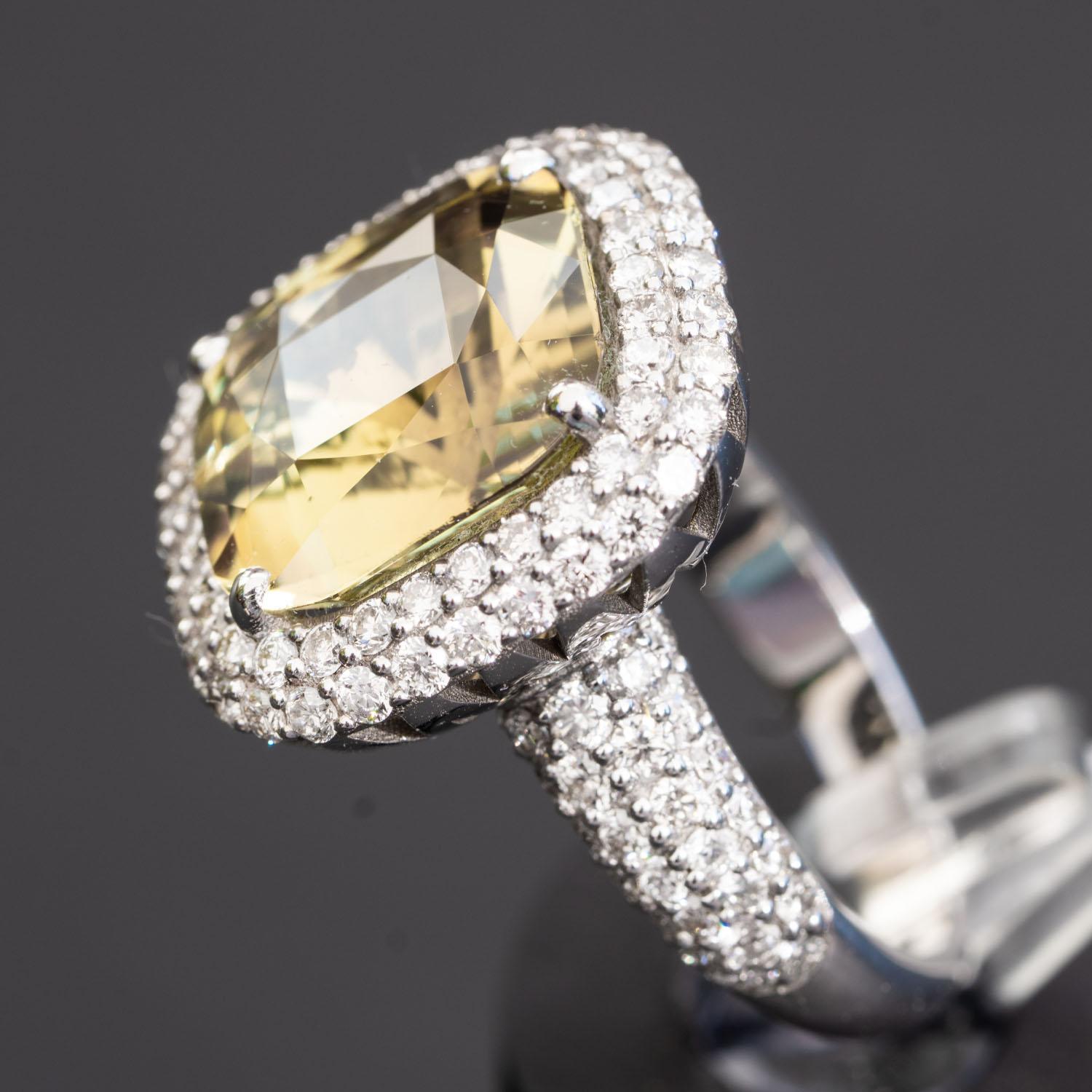 8,40ct Turmalina Natural y 1,25ct Diamantes Naturales D-F / VS, Anillo de Oro de 14K en Nuevo estado para la venta en Ramat Gan, IL