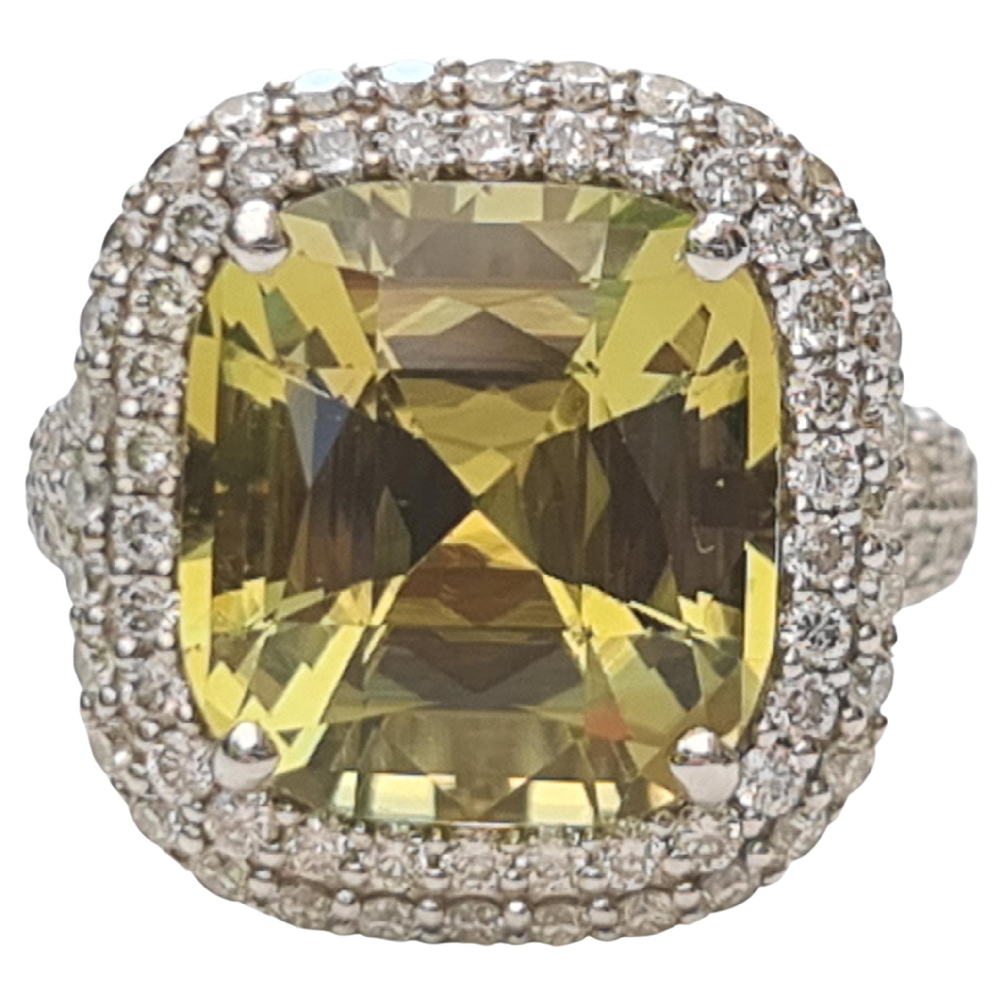 8.40ct Natural Tourmaline and 1.25ct Natural Diamonds D-F / VS, 14K Gold Ring For Sale