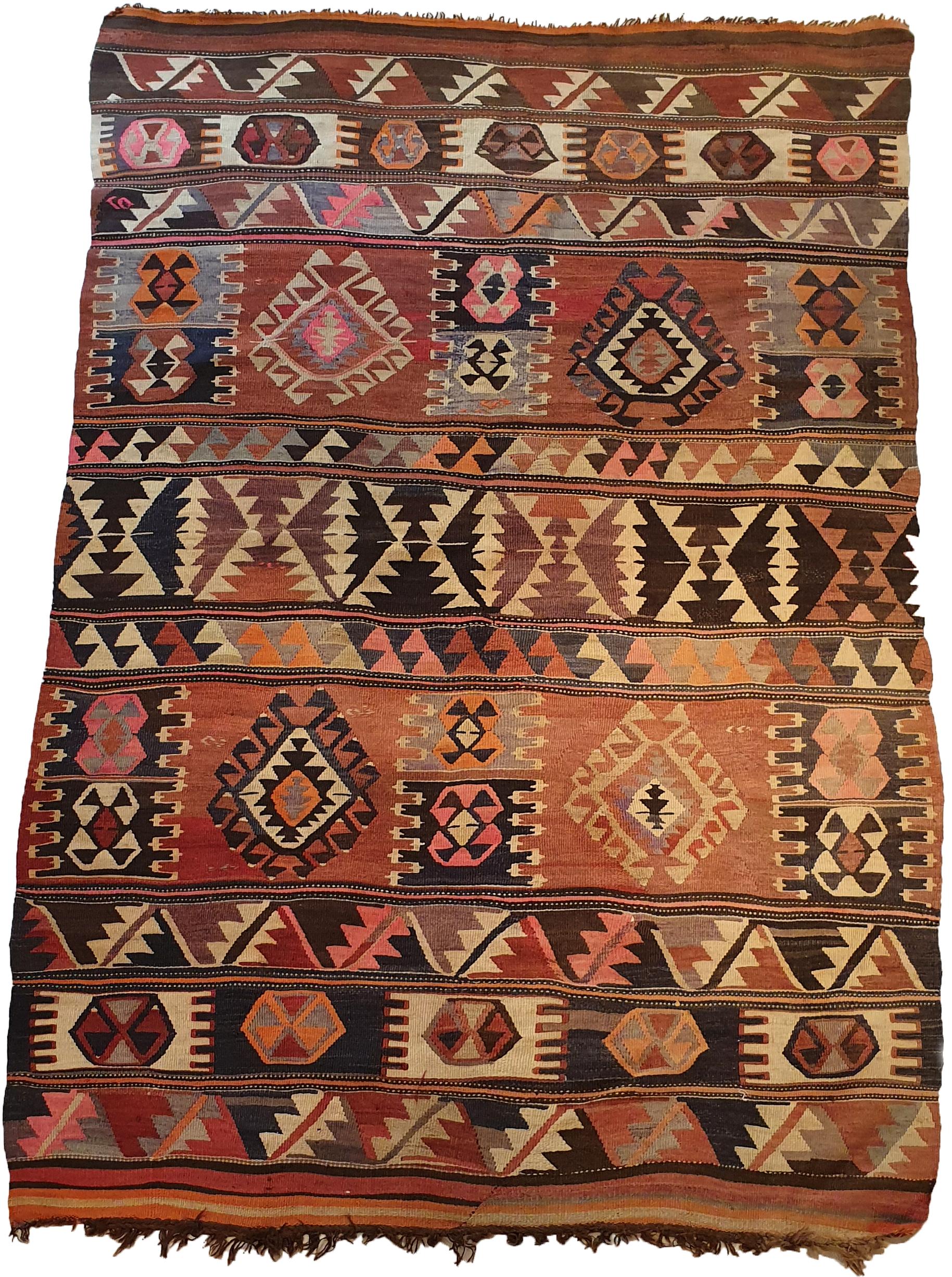 842 - Sehr schöner antiker Kelim aus der Schahsavane mit schönen natürlichen Farben mit blau-grün, orange und rot und geometrischem Stammesmuster. Ein Sammlerstück, komplett handgewebt mit Wolle auf Wollbasis.