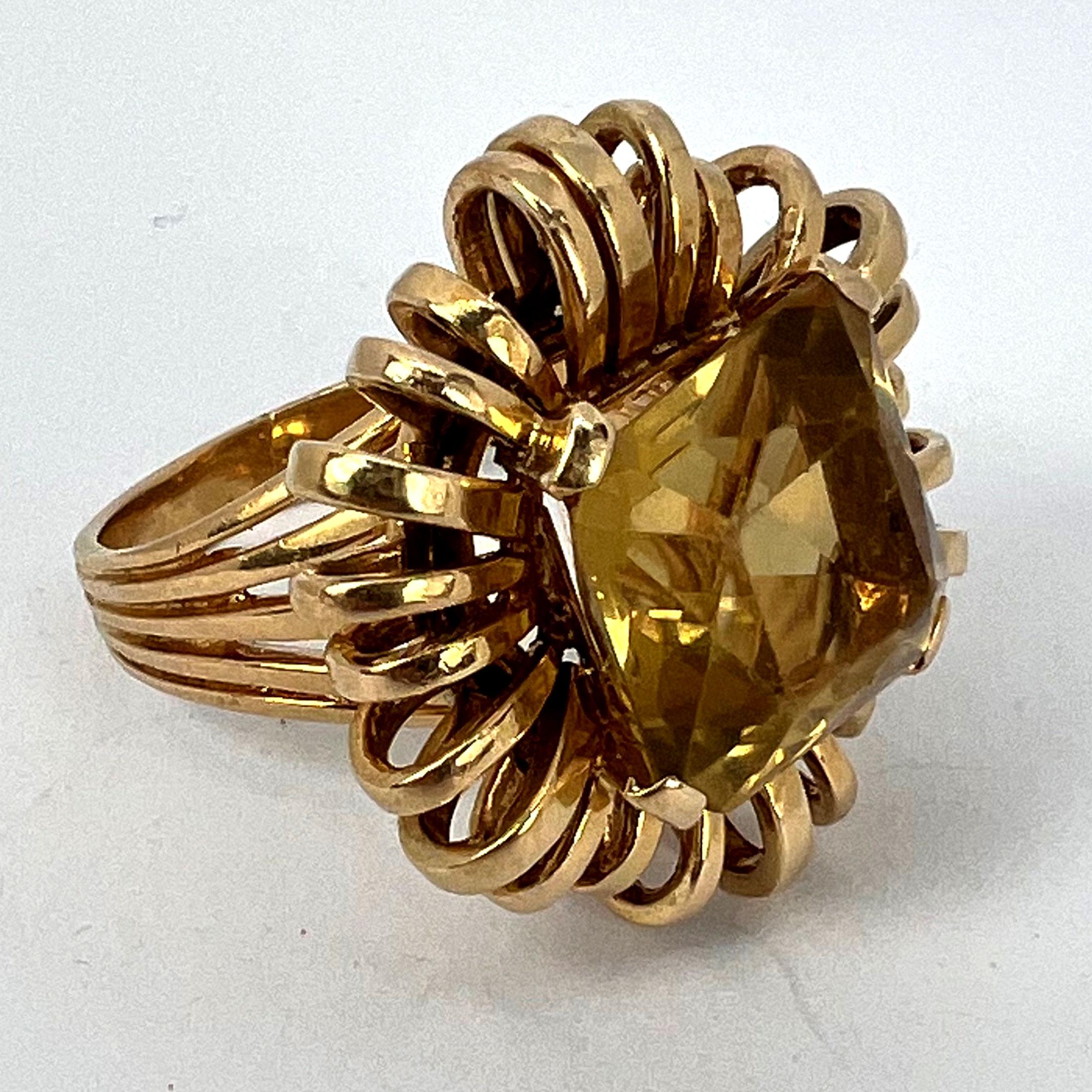 Bague cocktail rétro Spring en or jaune 18 carats avec citrine de 8,42 carats en vente 14