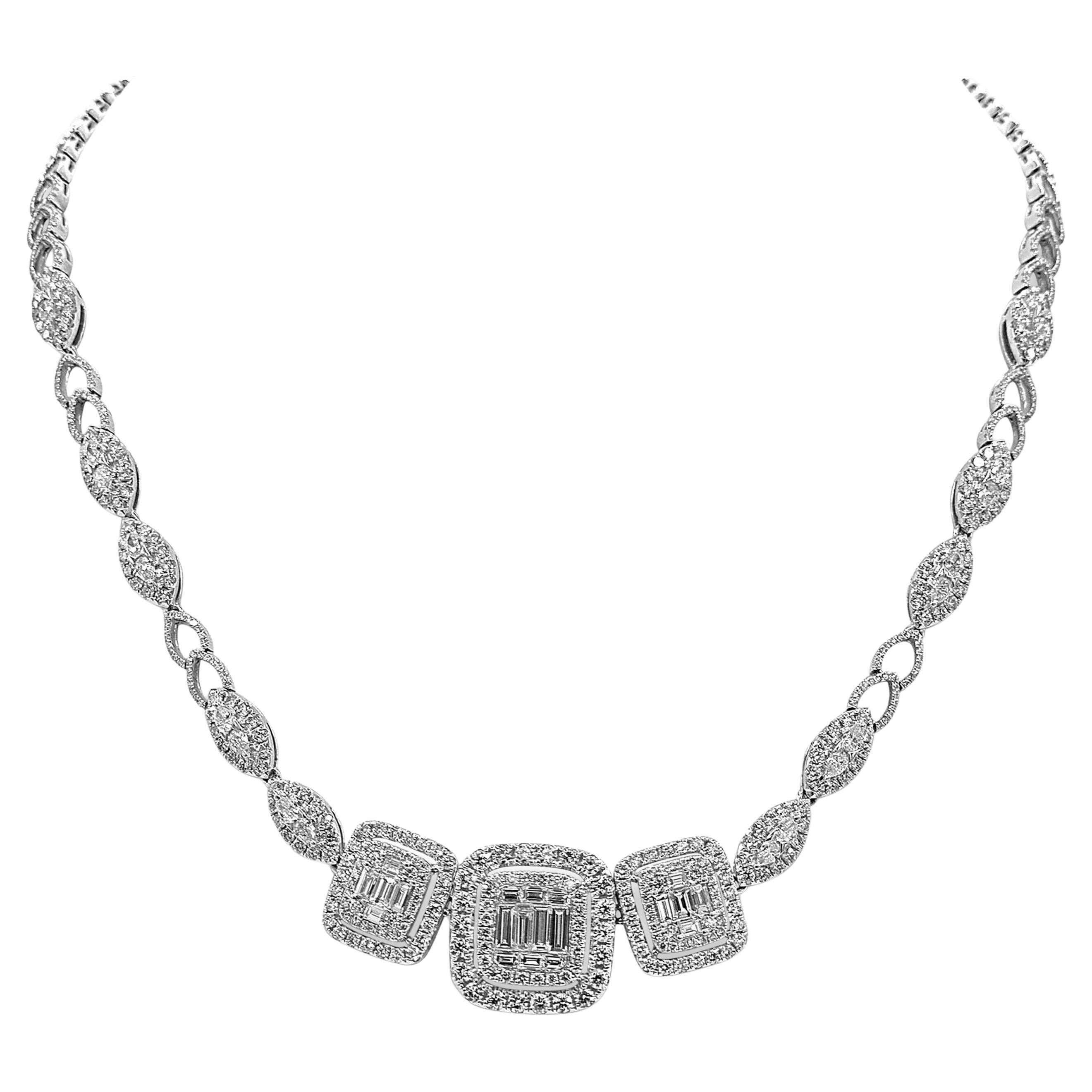 Collana in oro bianco con diamanti multi taglio da 8,42 carati in vendita