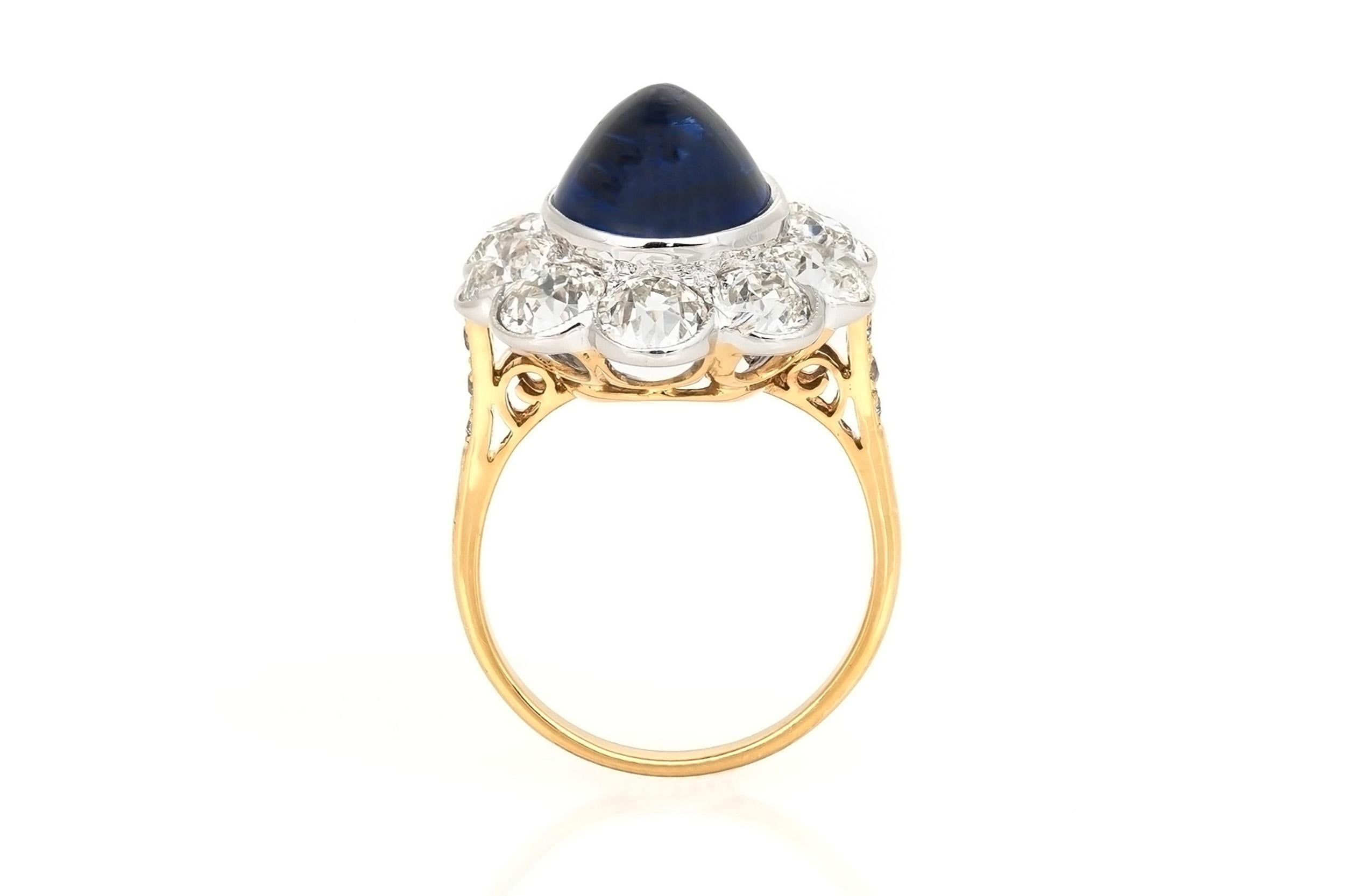 8,43 Karat Cabochon Saphir & 4,23 Karat Diamant Cluster-Ring im Zustand „Gut“ im Angebot in New York, NY