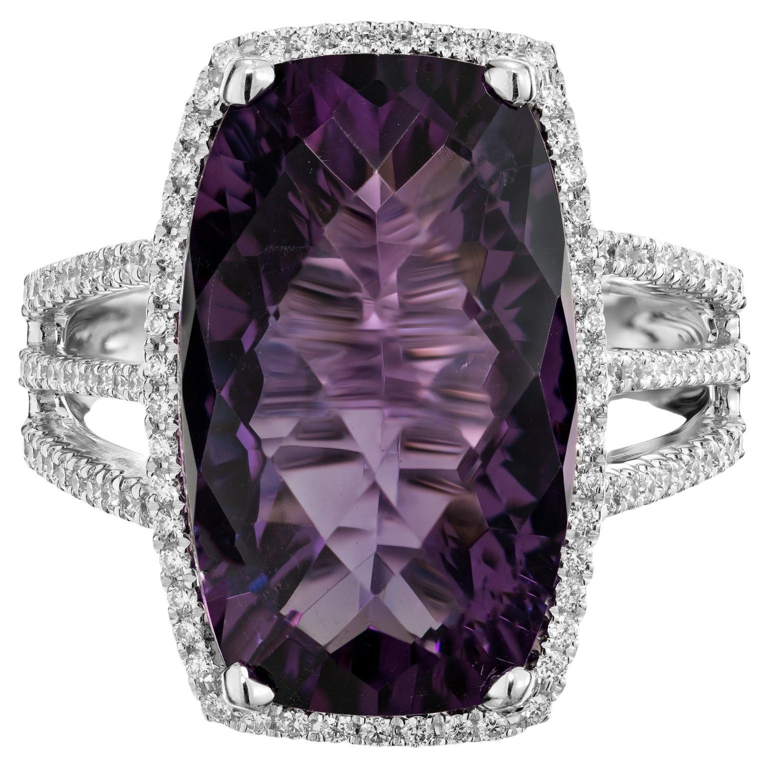 8,43 Karat lila Amethyst im Kissenschliff Diamant Gold Halo Cocktail-Ring im Angebot