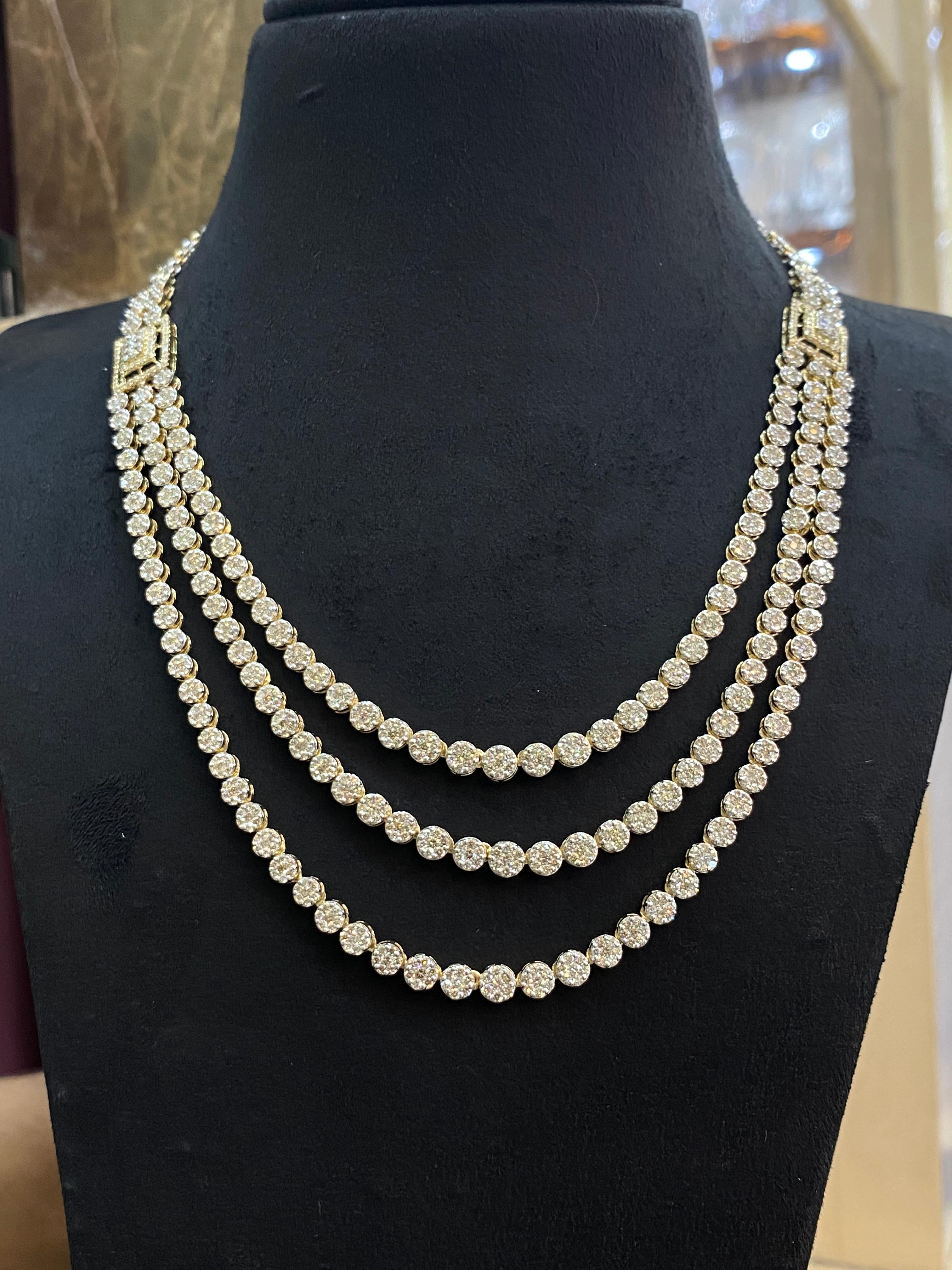 Contemporain Collier tennis à 3 brins en or jaune 14 carats avec diamants ronds brillants de 8,43 carats F/VS1 en vente