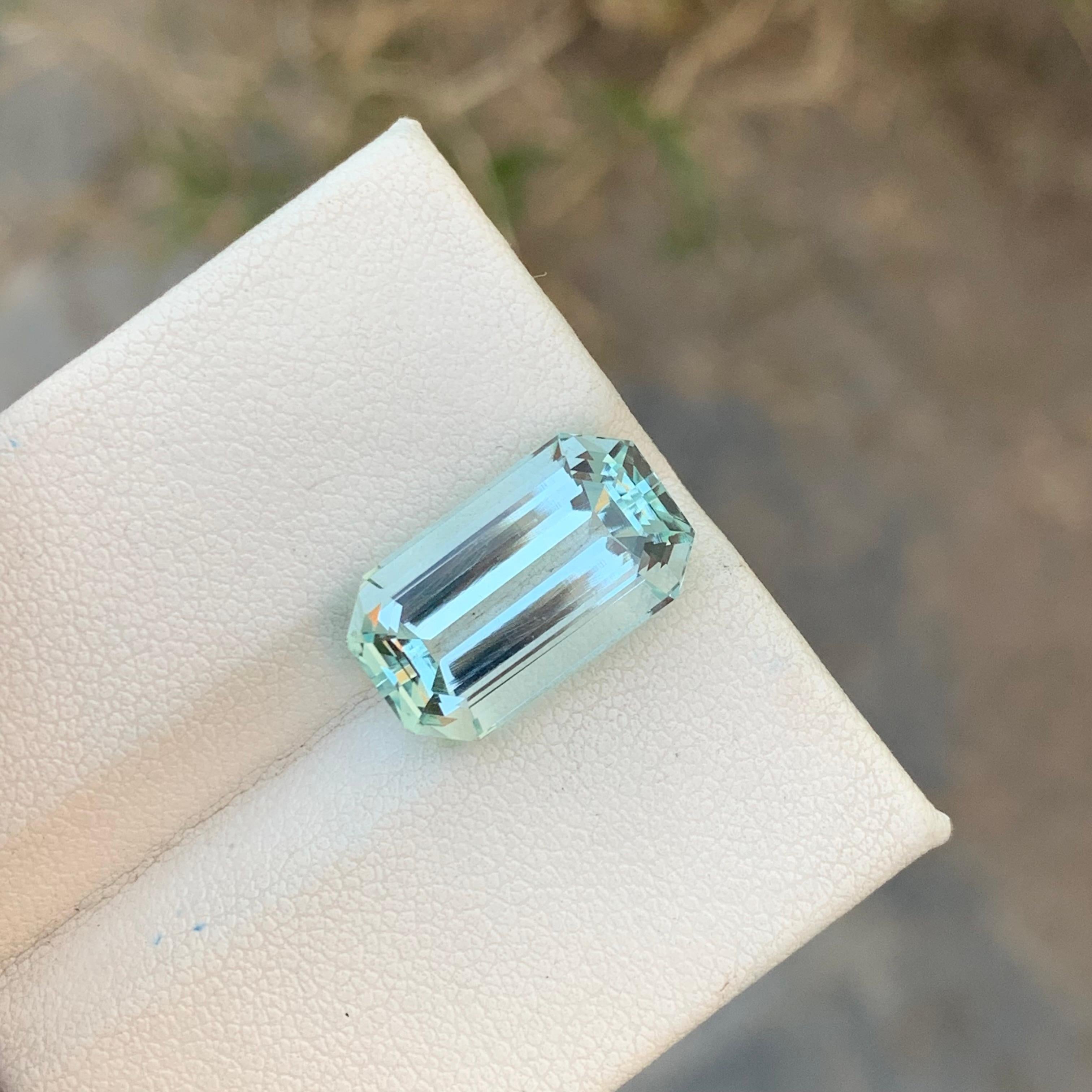 Emerald Cut 8.45 Carat Natural Loose Aquamarine Emerald Shape Gem For Necklace  For Sale