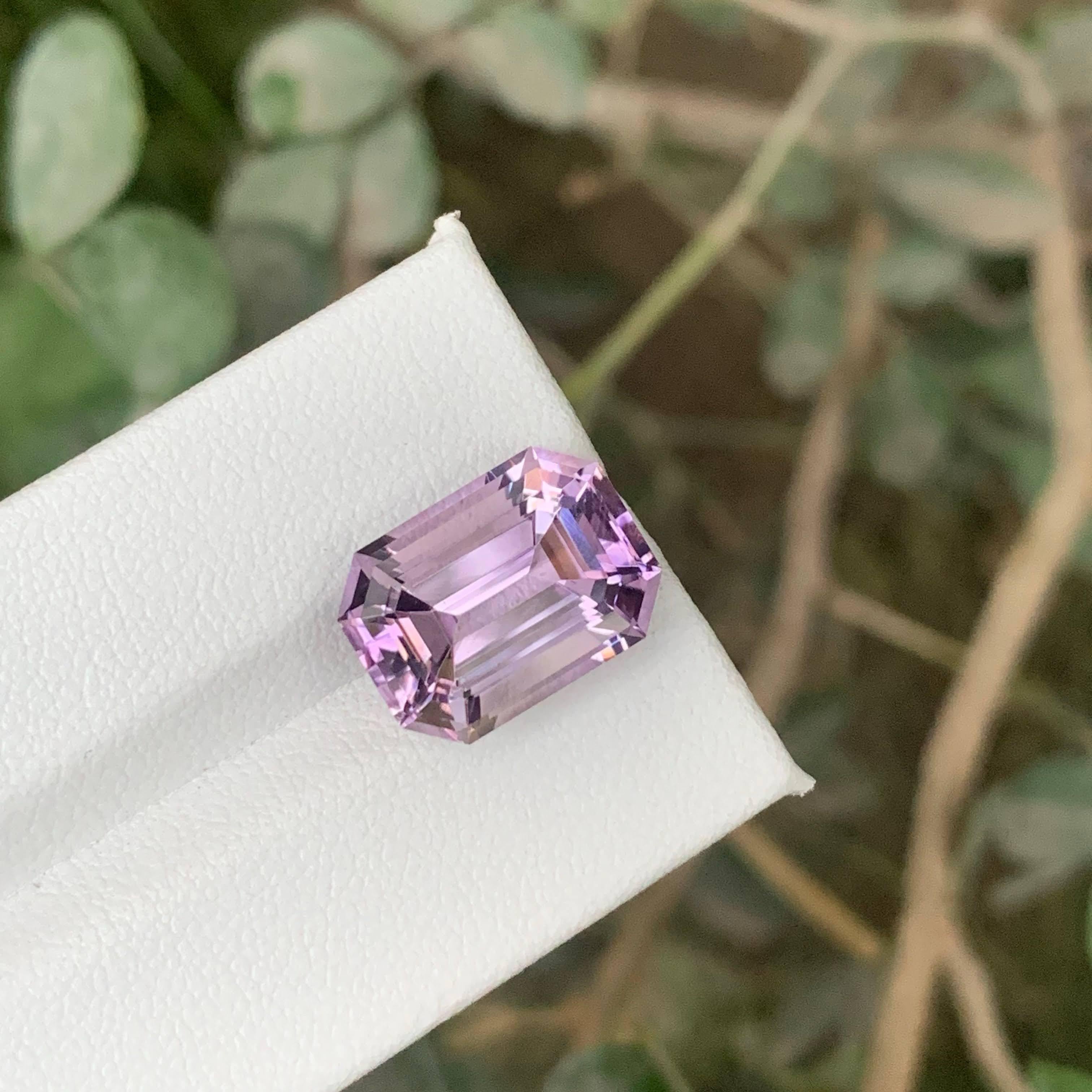 8.45 Karat Natürlicher Loser Lila Amethyst Stein Smaragd Schliff Brasilianischer Edelstein für Damen oder Herren im Angebot