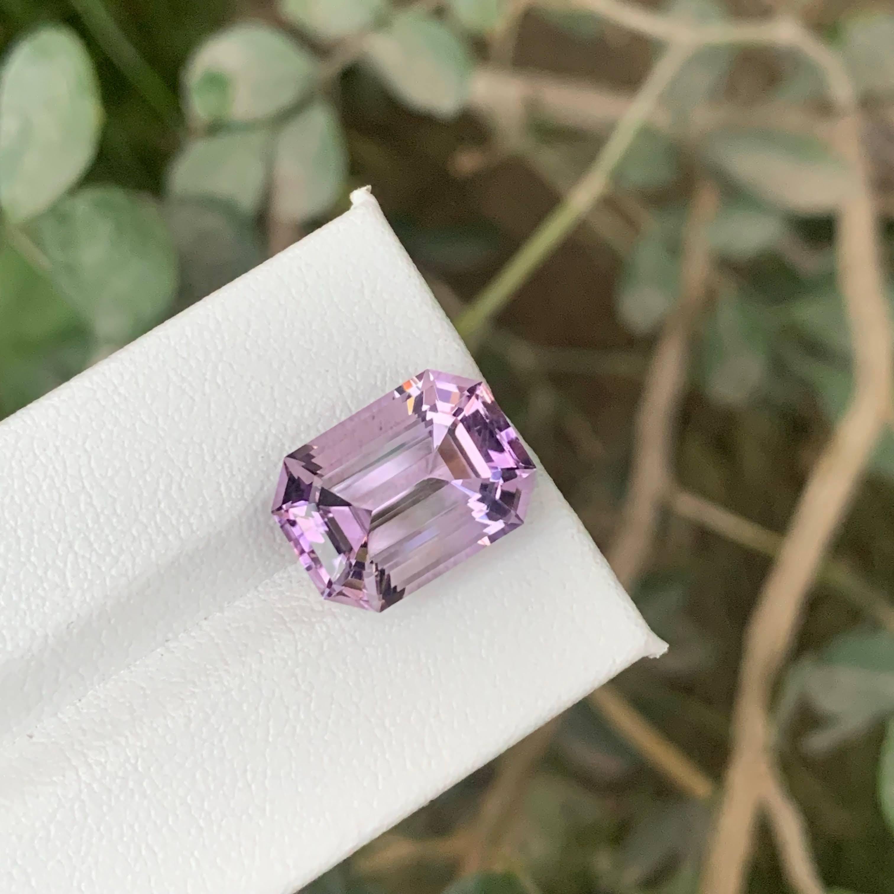 8.45 Karat Natürlicher Loser Lila Amethyst Stein Smaragd Schliff Brasilianischer Edelstein im Angebot 1