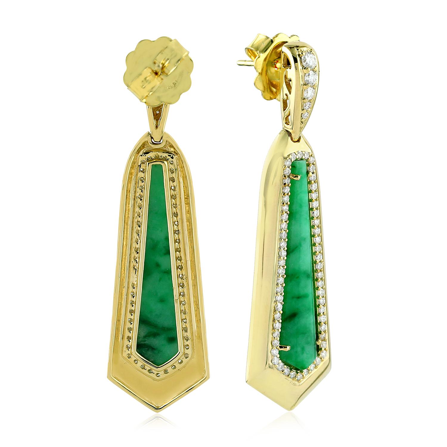 Contemporary 8.45 ct Jade Dangle Earrings With diamonds Made In 18k Yellow Gold For Sale