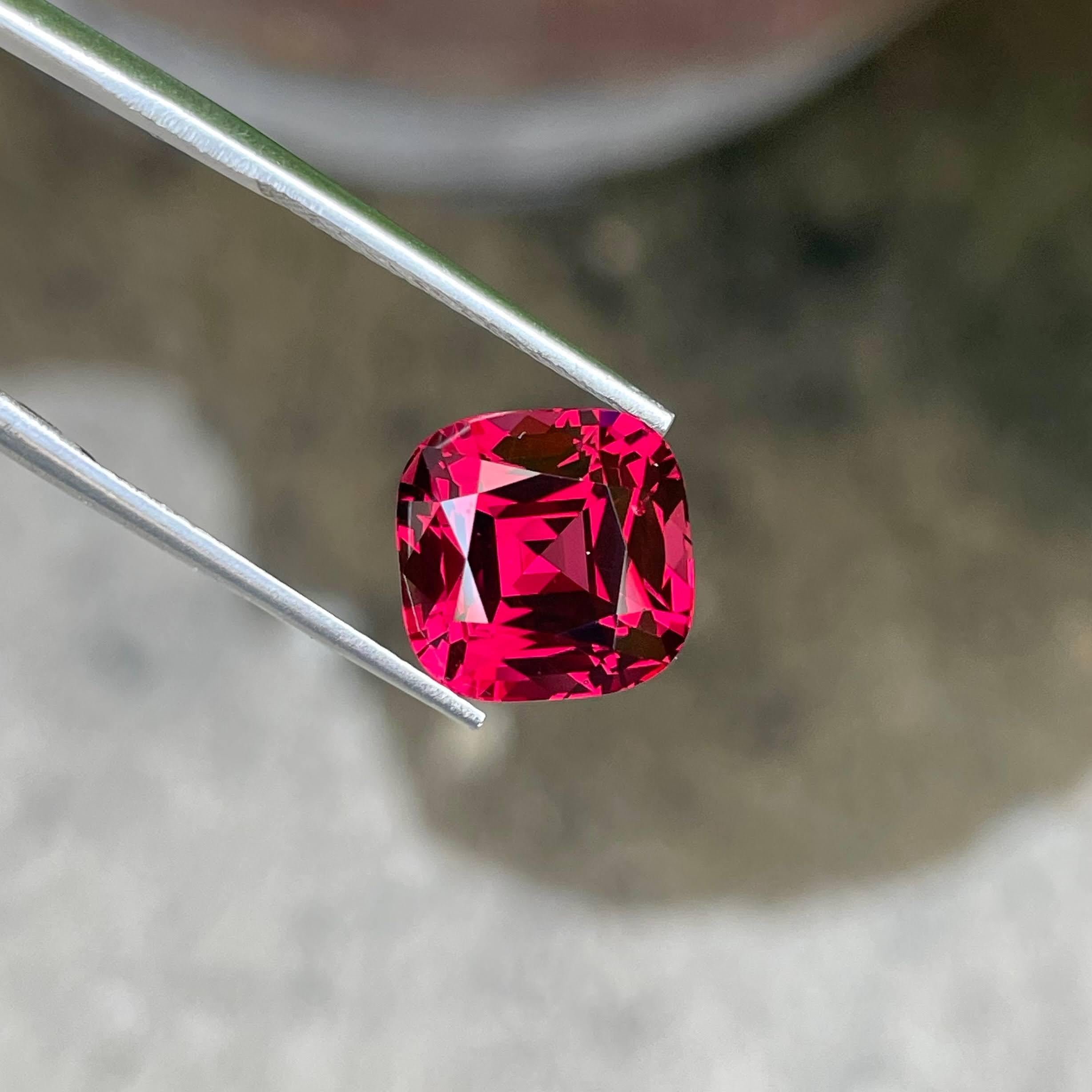 Modern 8.46 carats Reddish Pink Garnet Square Cushion Cut Natural Tanzanian Gemstone For Sale