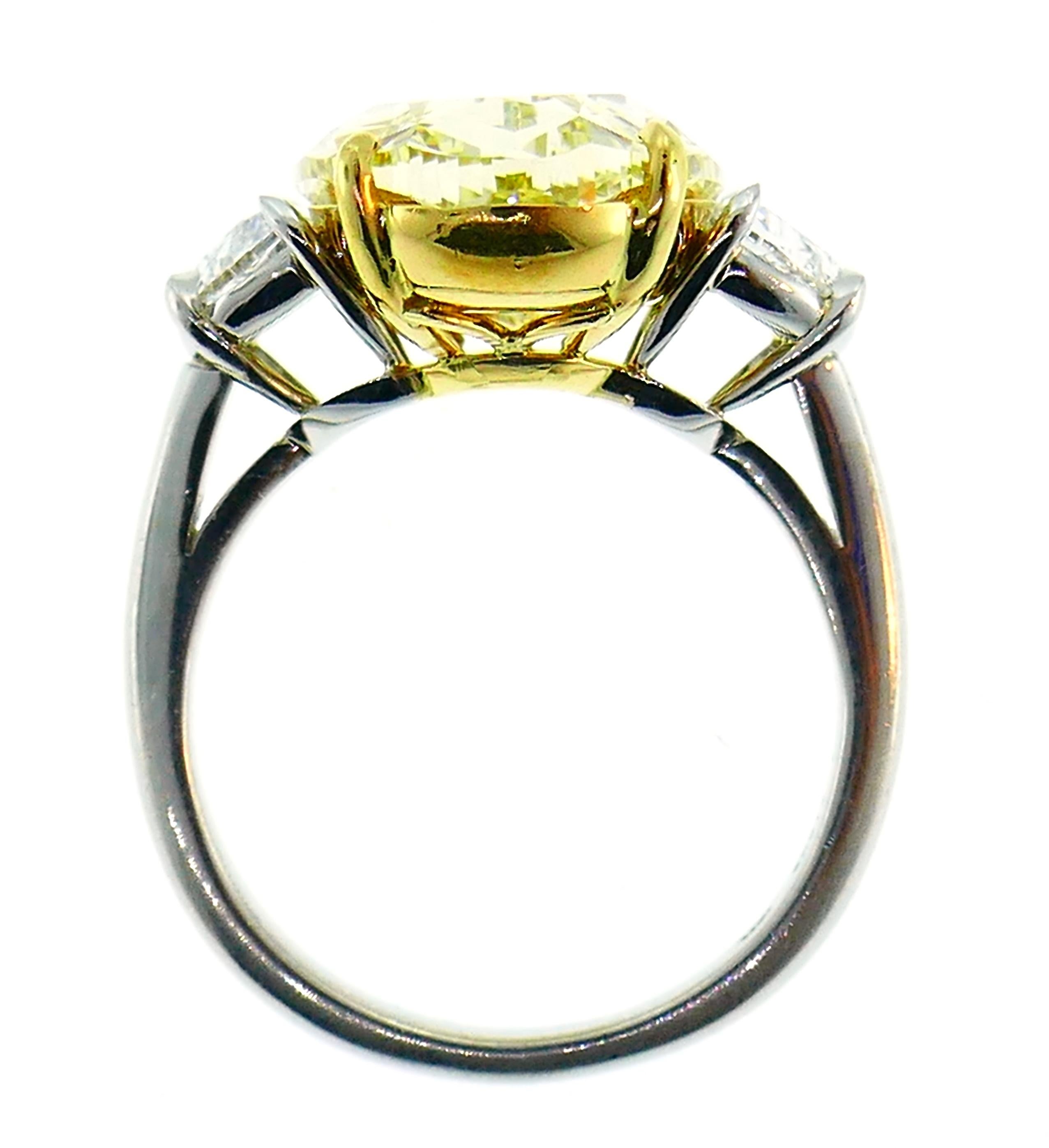 8.47 Carat Fancy Yellow Diamond GIA Platinum Ring Solitaire For Sale 3